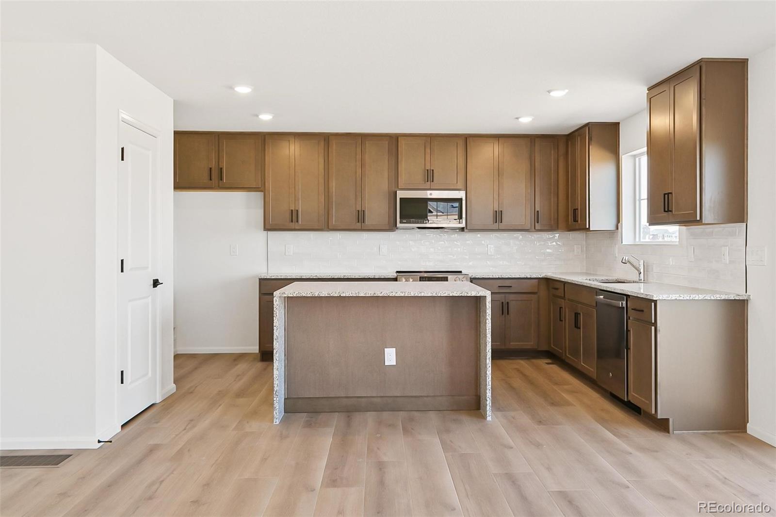 MLS Image #13 for 1731 s gold bug way,aurora, Colorado