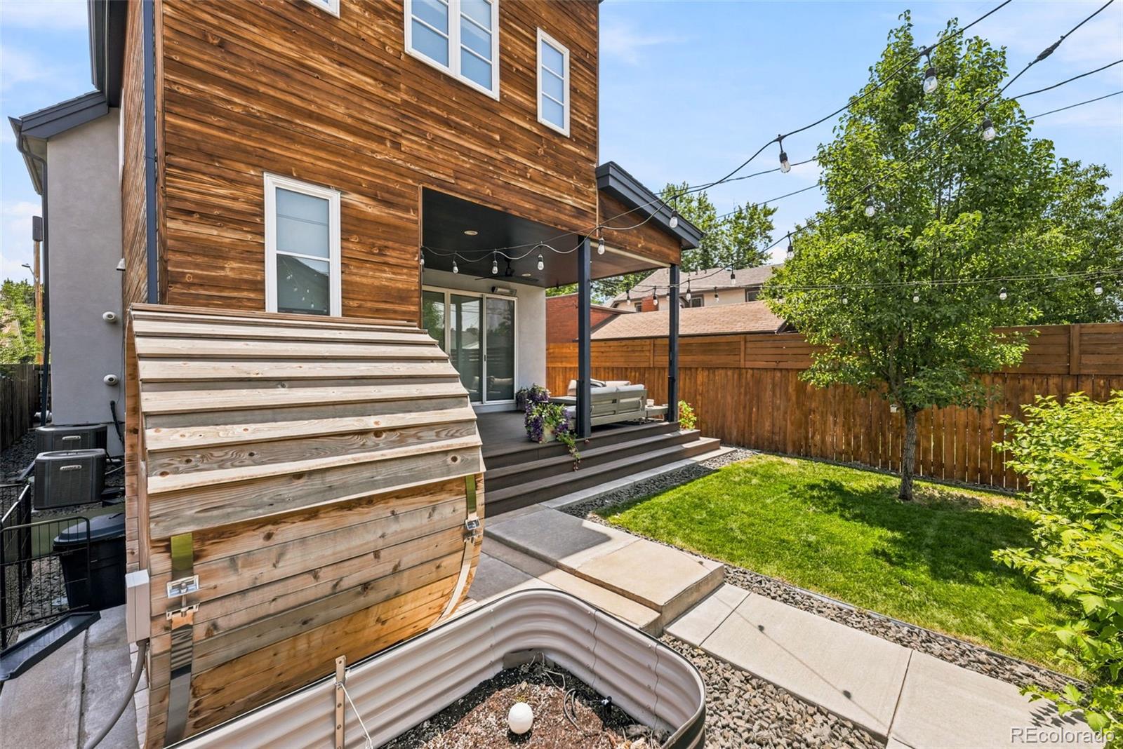 MLS Image #11 for 655 s clarkson street,denver, Colorado
