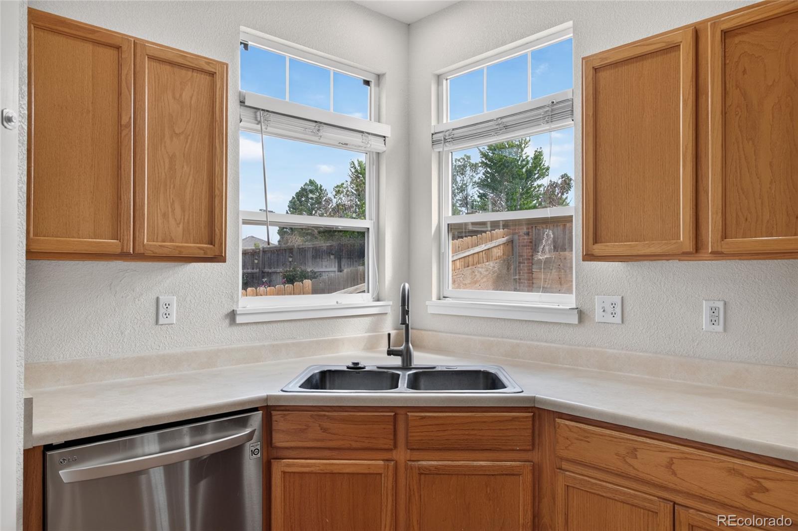 MLS Image #15 for 19268 e caspian place,aurora, Colorado