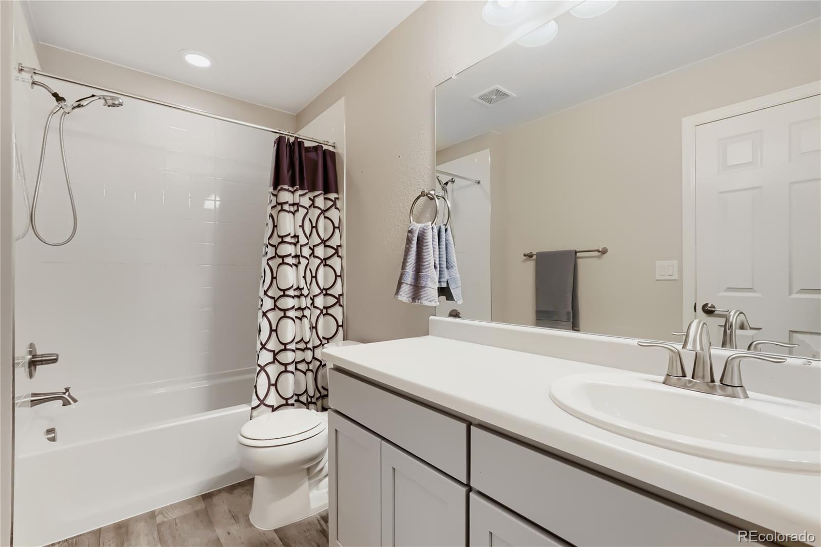 MLS Image #19 for 16214 e 47th drive,denver, Colorado