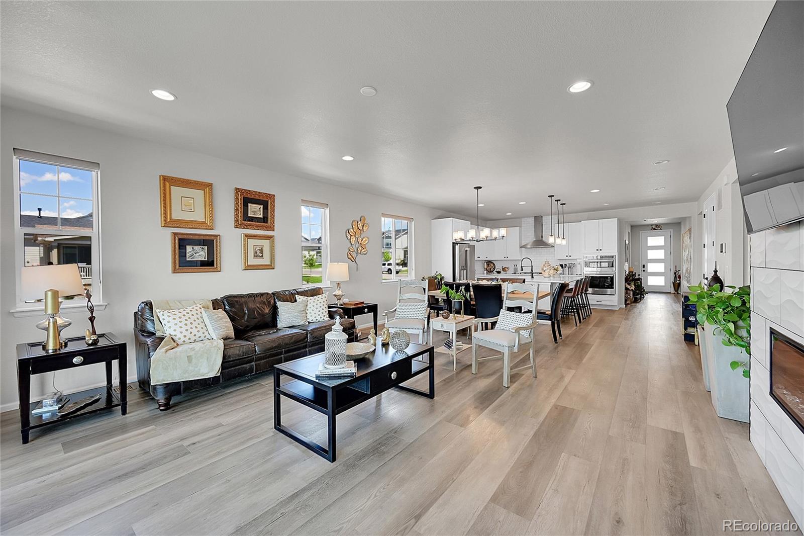 MLS Image #11 for 3891  eaton park street,aurora, Colorado