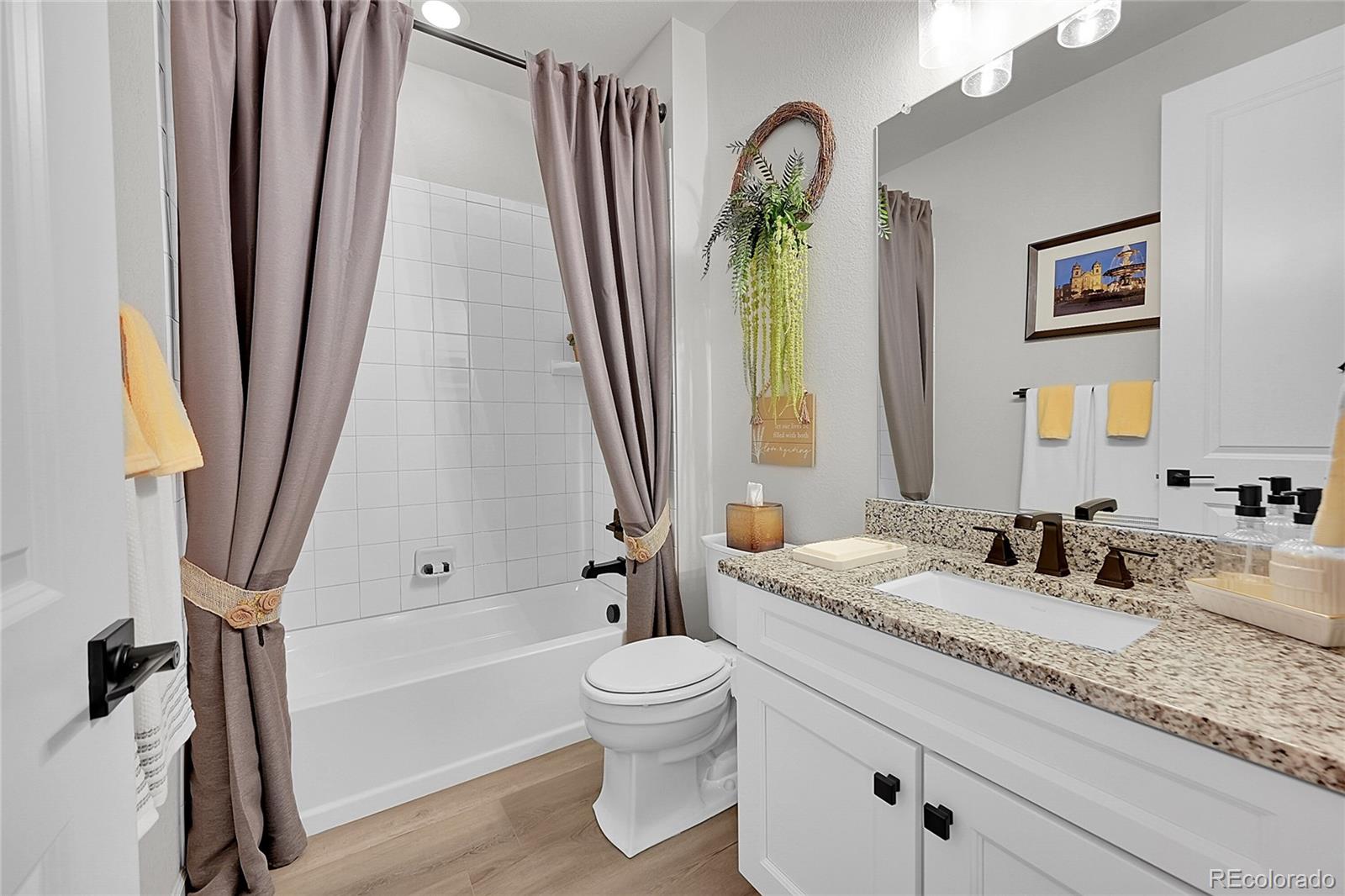 MLS Image #3 for 3891  eaton park street,aurora, Colorado