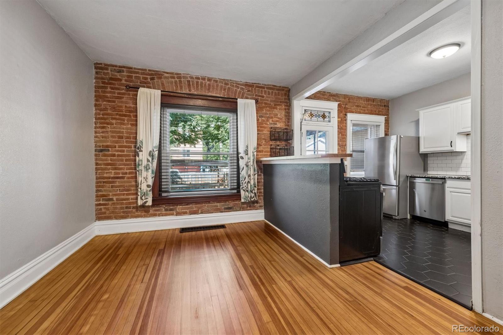 MLS Image #10 for 1139 n downing street,denver, Colorado