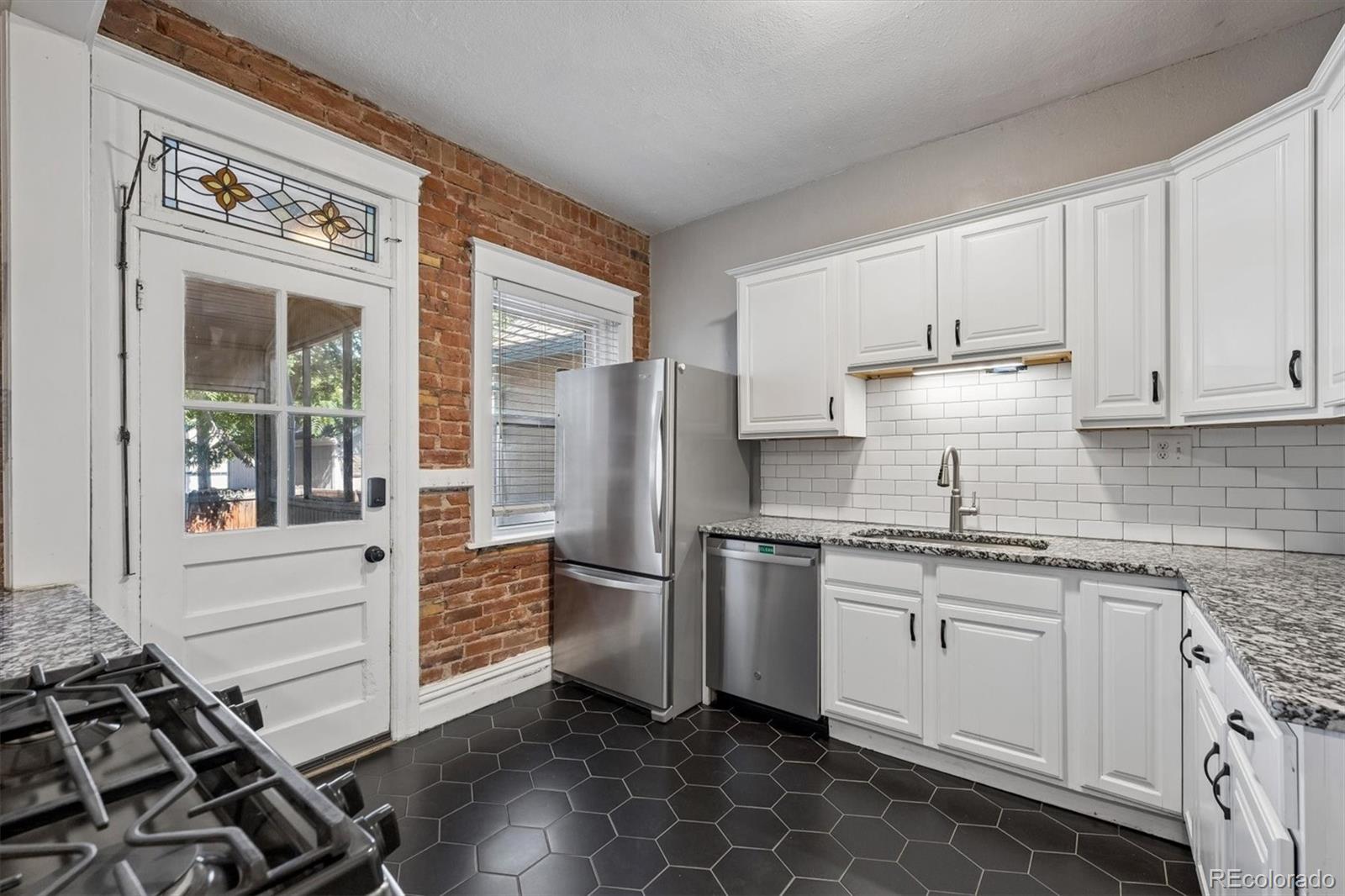 MLS Image #13 for 1139 n downing street,denver, Colorado