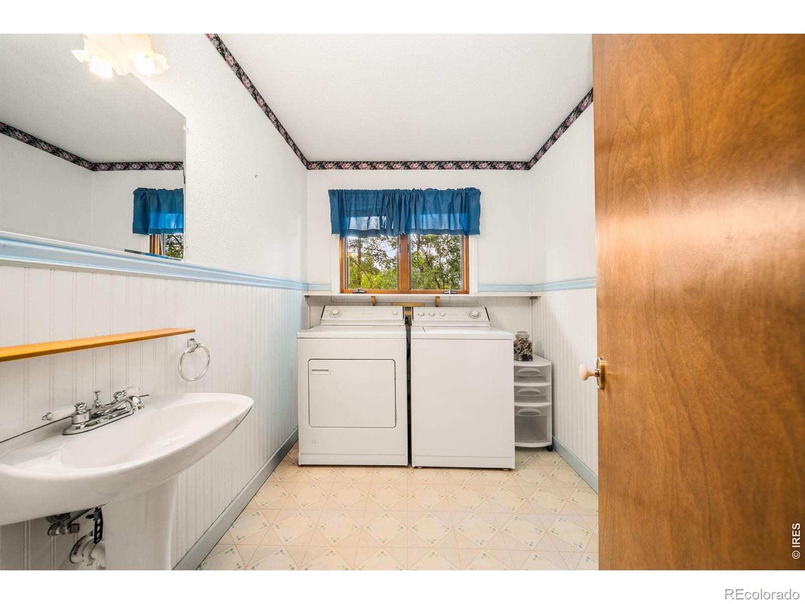 MLS Image #17 for 6541  saint vrain road,longmont, Colorado