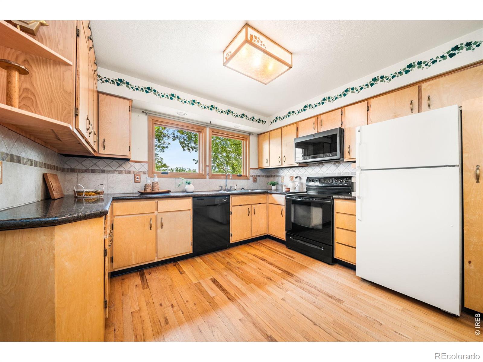 MLS Image #9 for 6541  saint vrain road,longmont, Colorado
