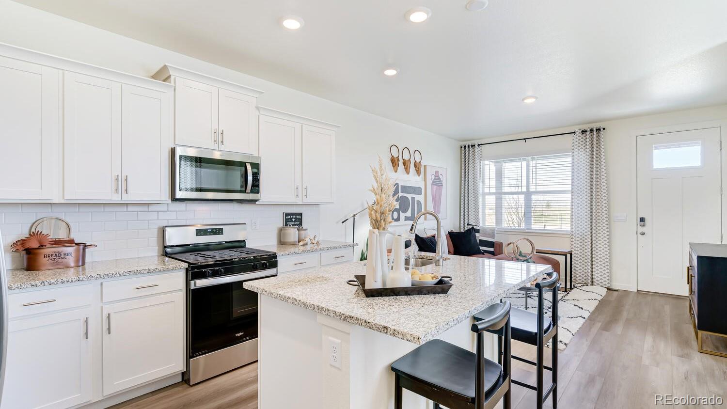MLS Image #5 for 949  red star lane,johnstown, Colorado
