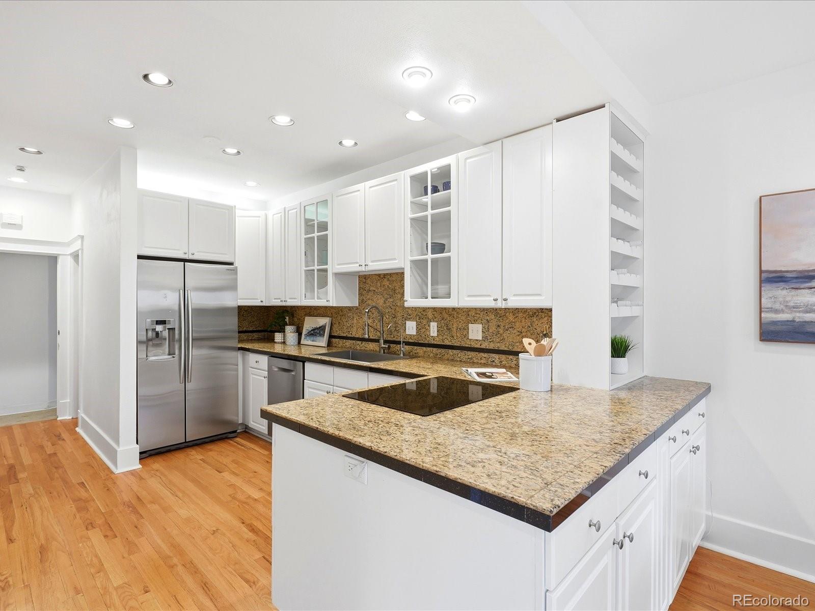 MLS Image #16 for 1330  milwaukee street,denver, Colorado