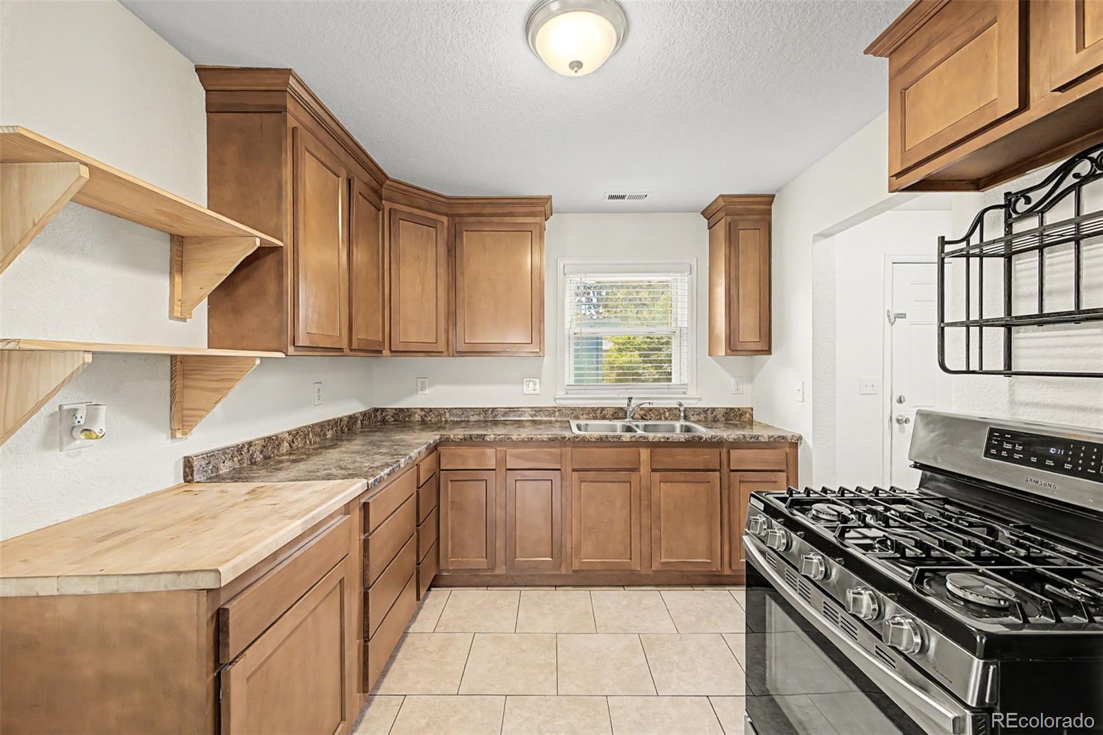 MLS Image #15 for 1343  havana street,aurora, Colorado