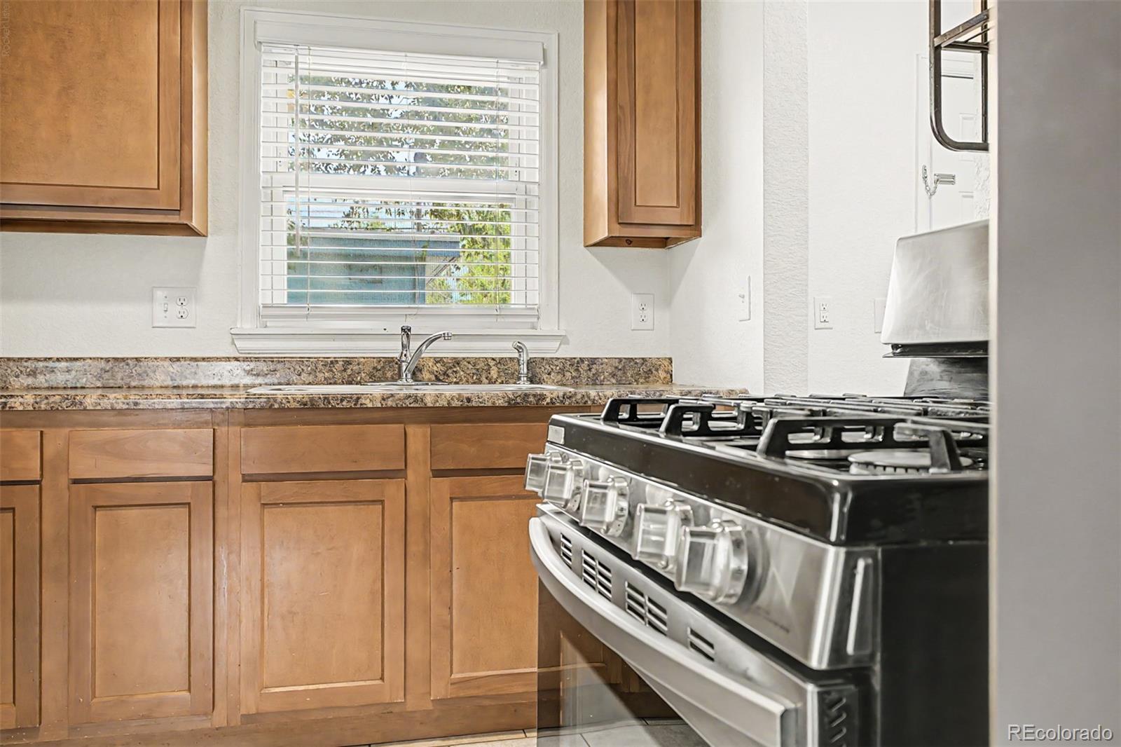 MLS Image #17 for 1343  havana street,aurora, Colorado