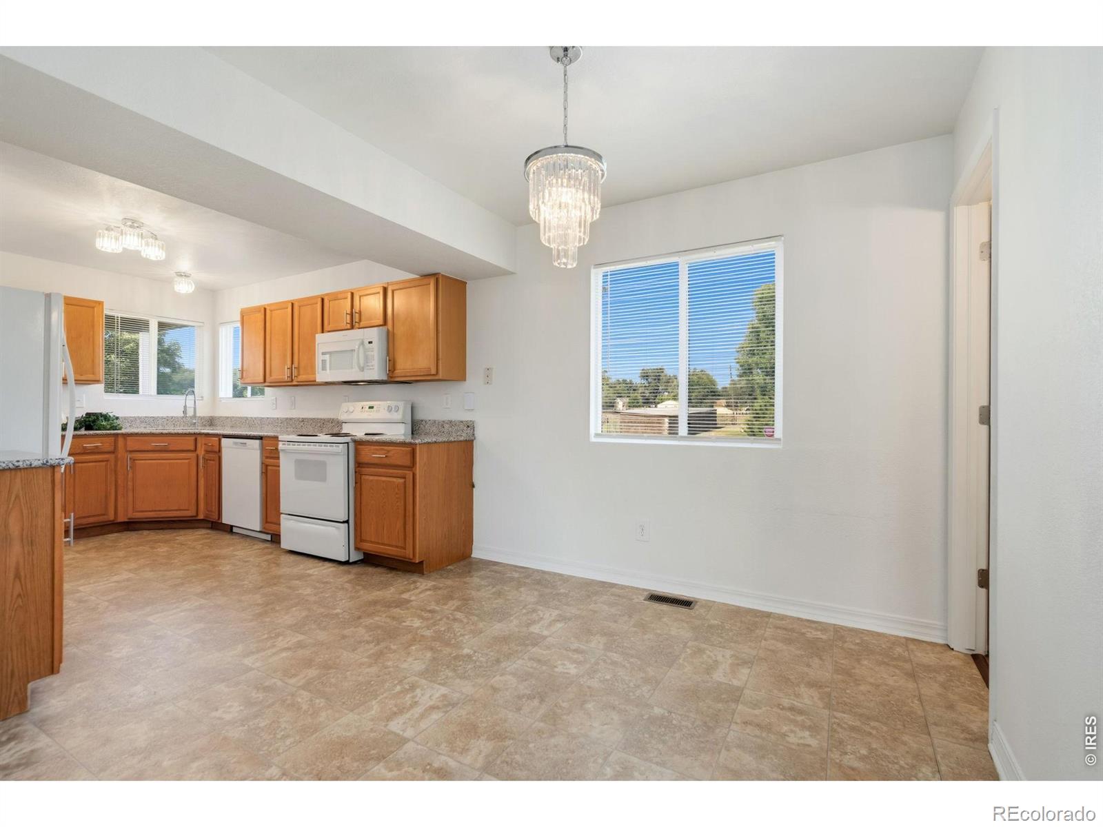 MLS Image #10 for 3711  salida court,evans, Colorado