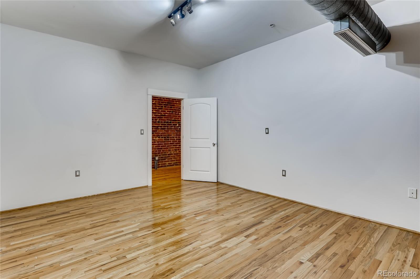 MLS Image #13 for 1441  wazee street,denver, Colorado