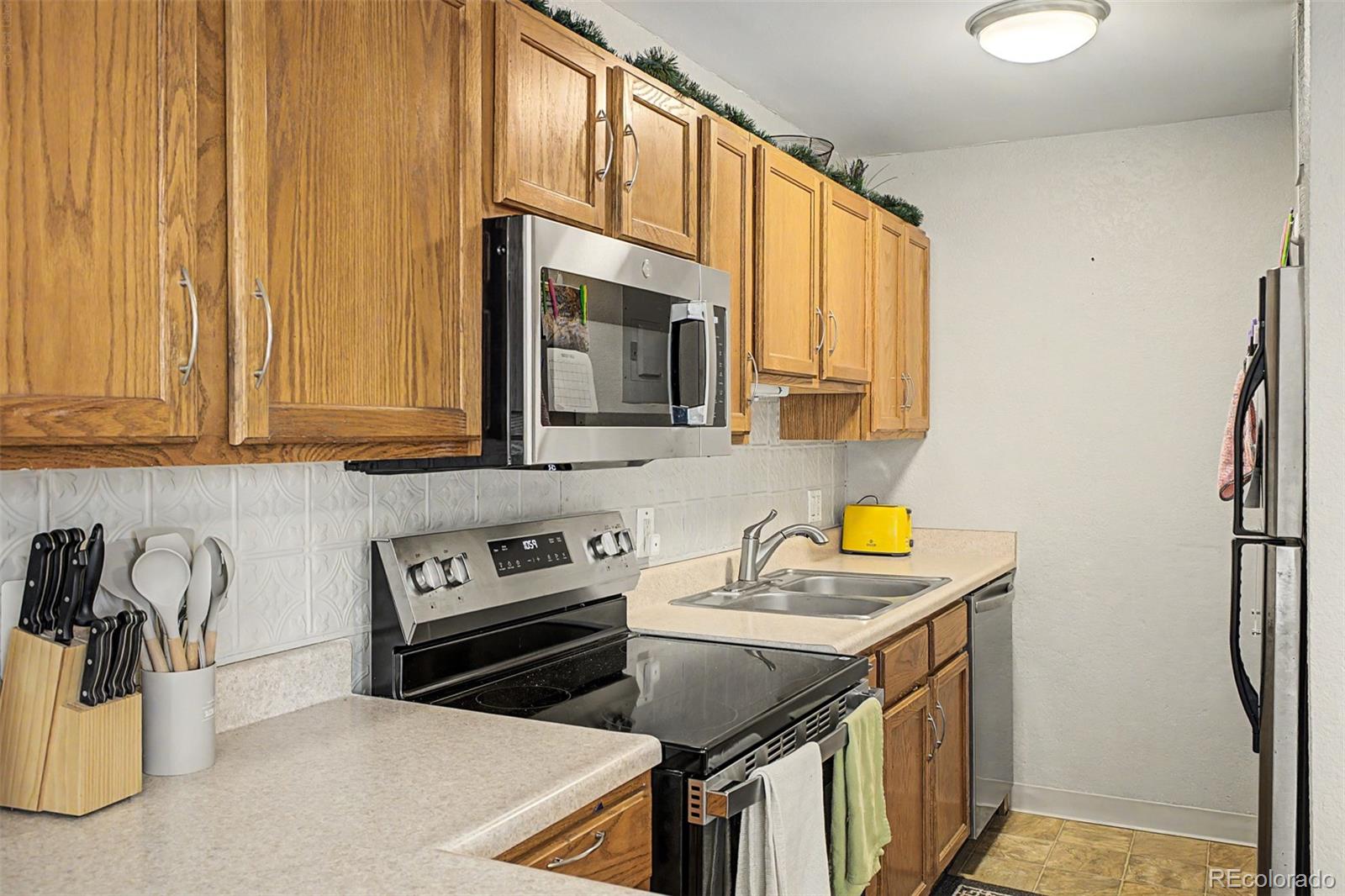 MLS Image #17 for 857 s van gordon court,denver, Colorado