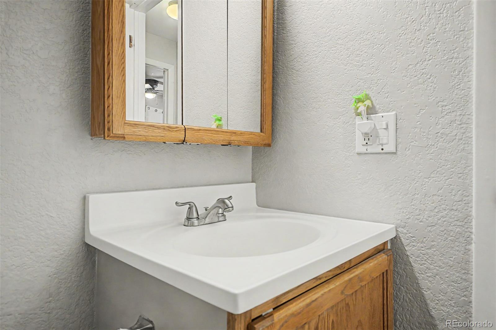 MLS Image #26 for 857 s van gordon court,denver, Colorado