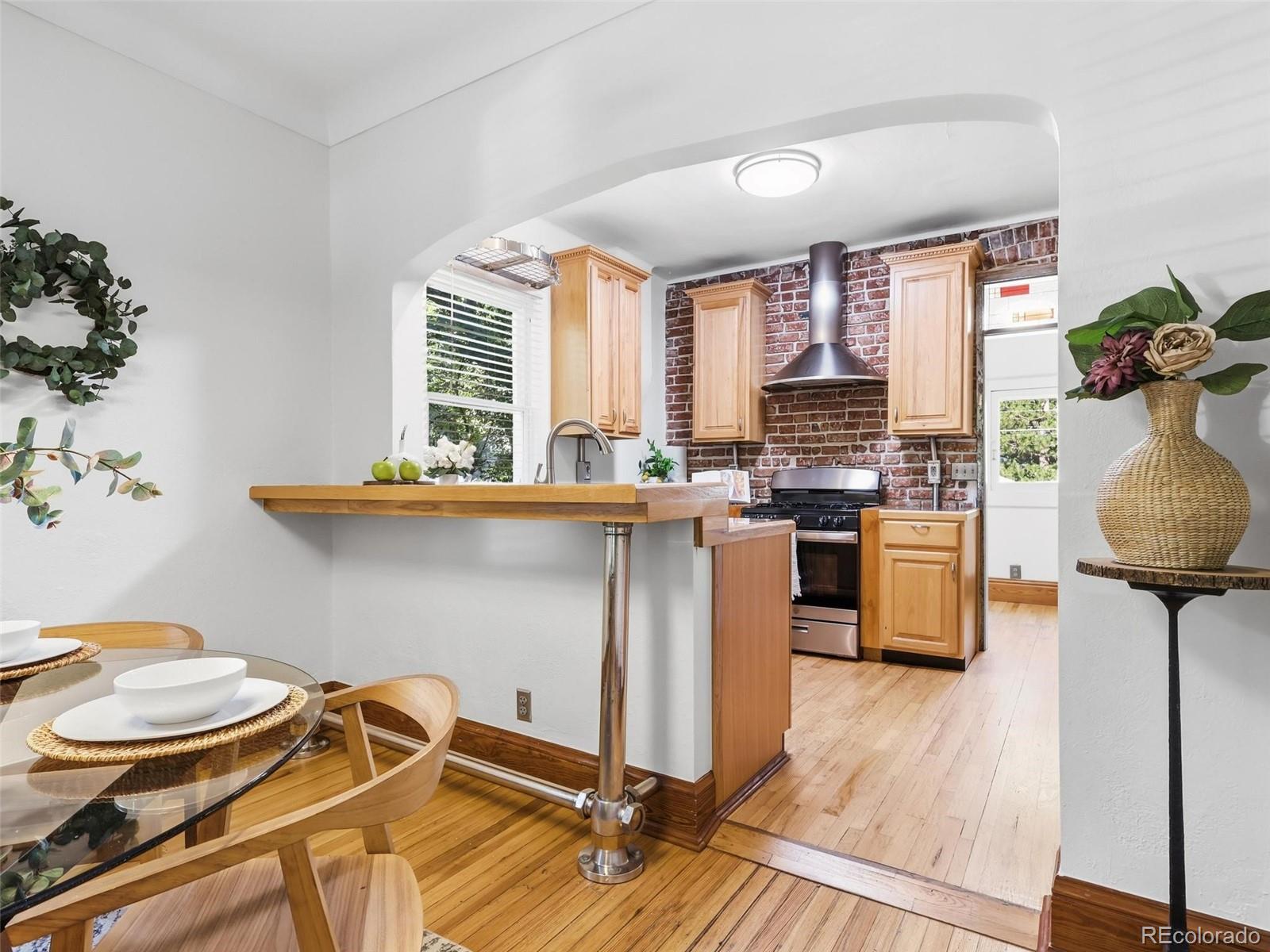 MLS Image #7 for 1847 s emerson street,denver, Colorado