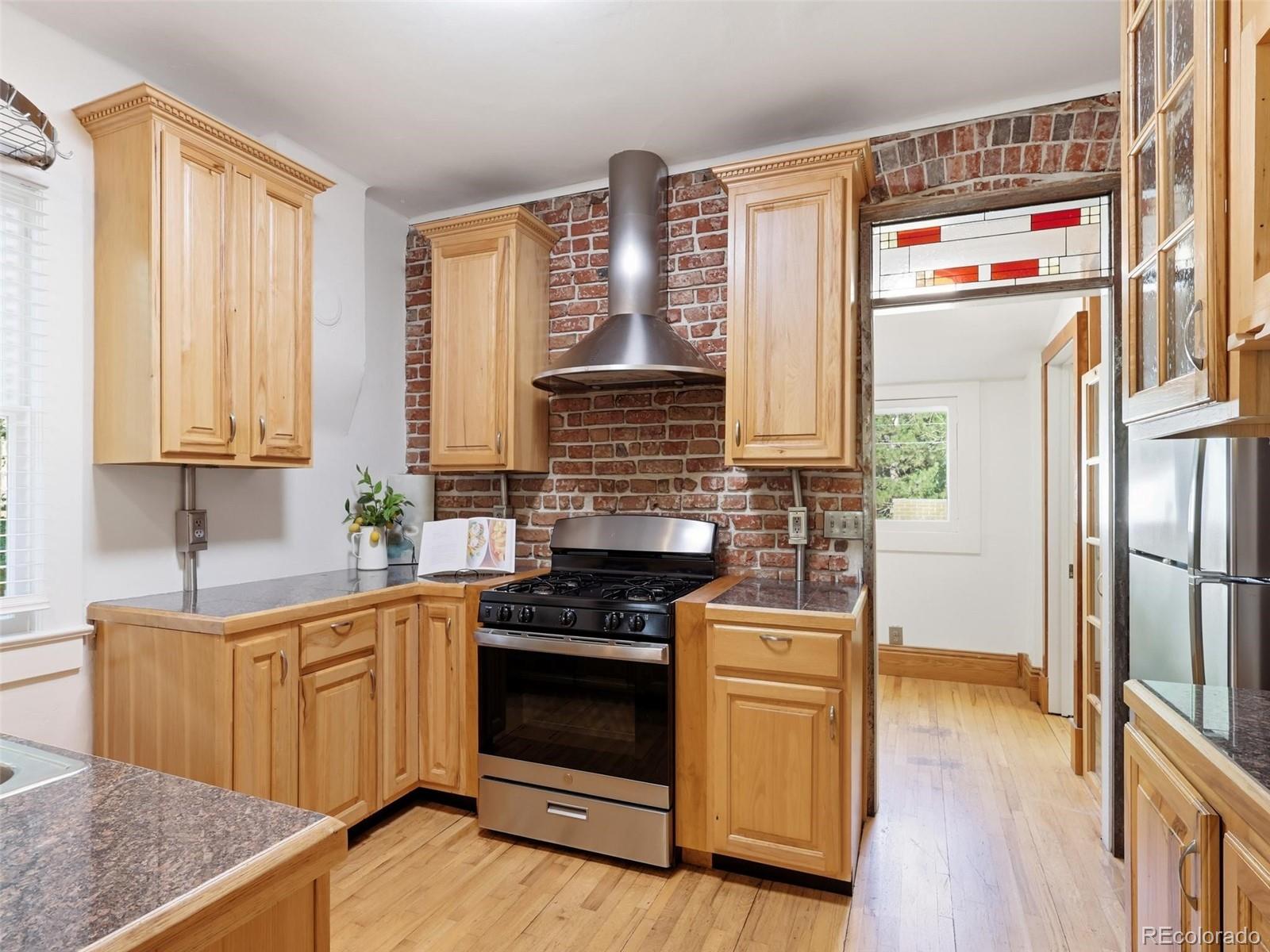 MLS Image #8 for 1847 s emerson street,denver, Colorado