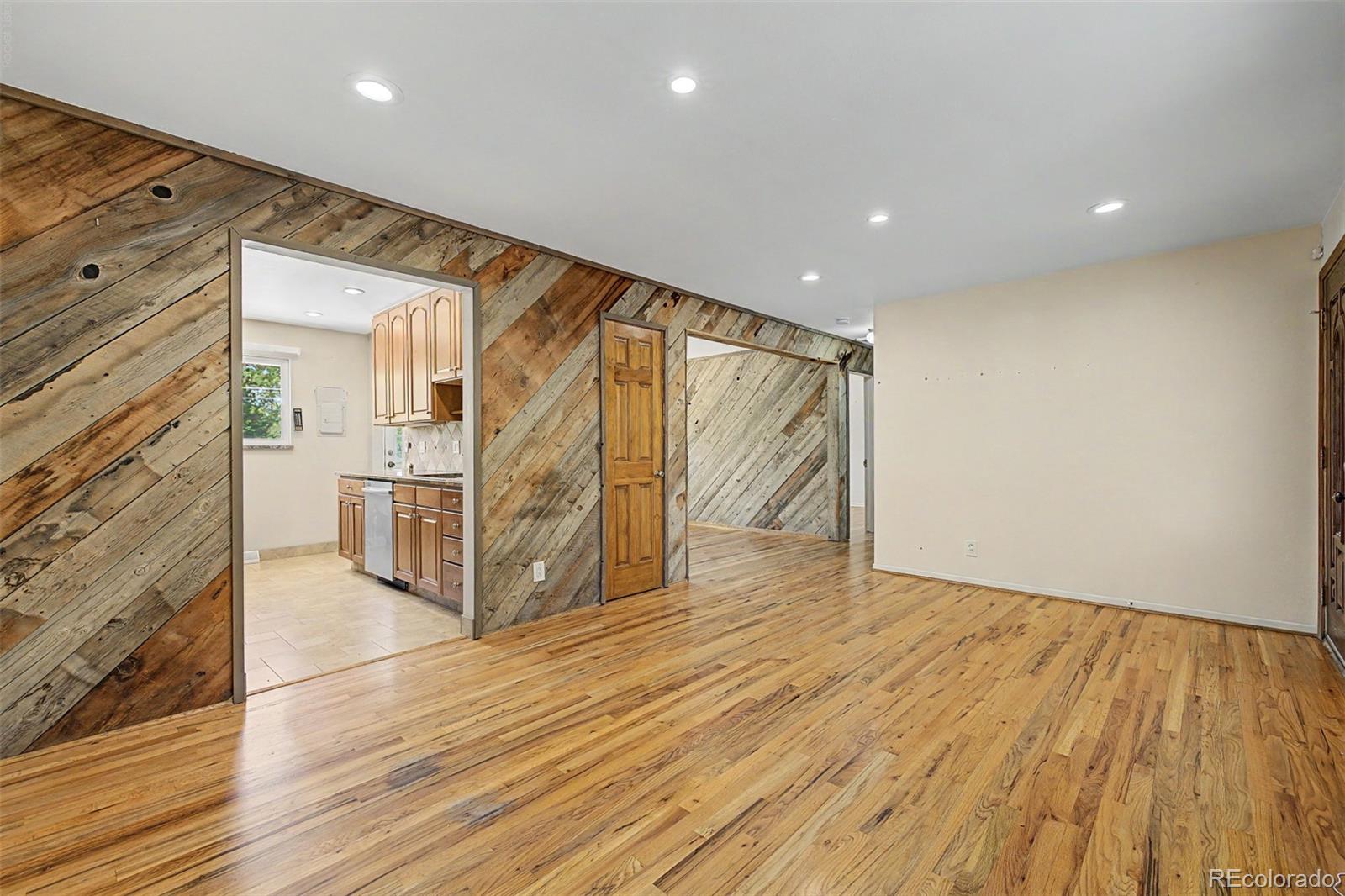 MLS Image #4 for 888 s owens court,lakewood, Colorado