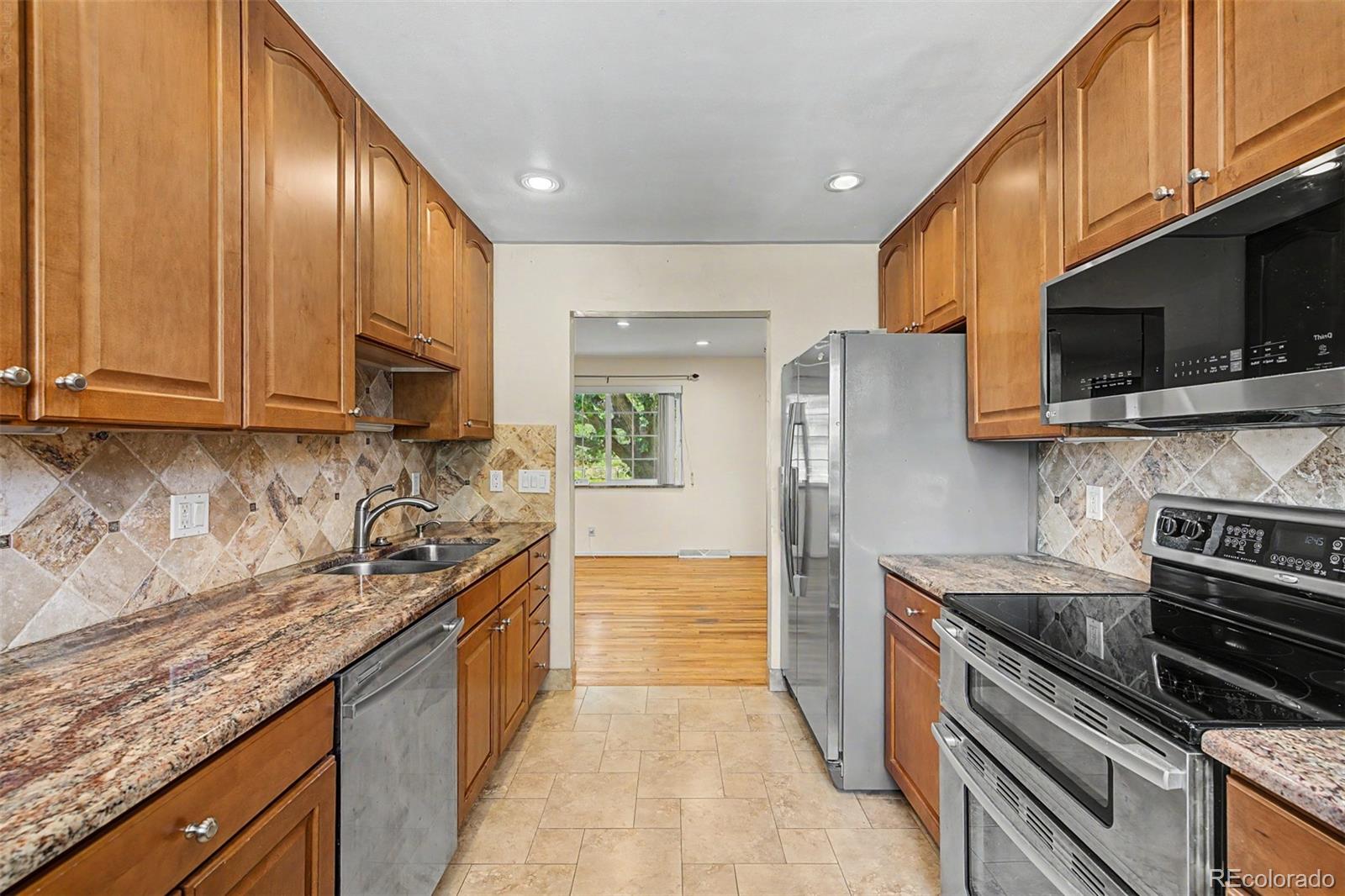 MLS Image #8 for 888 s owens court,lakewood, Colorado