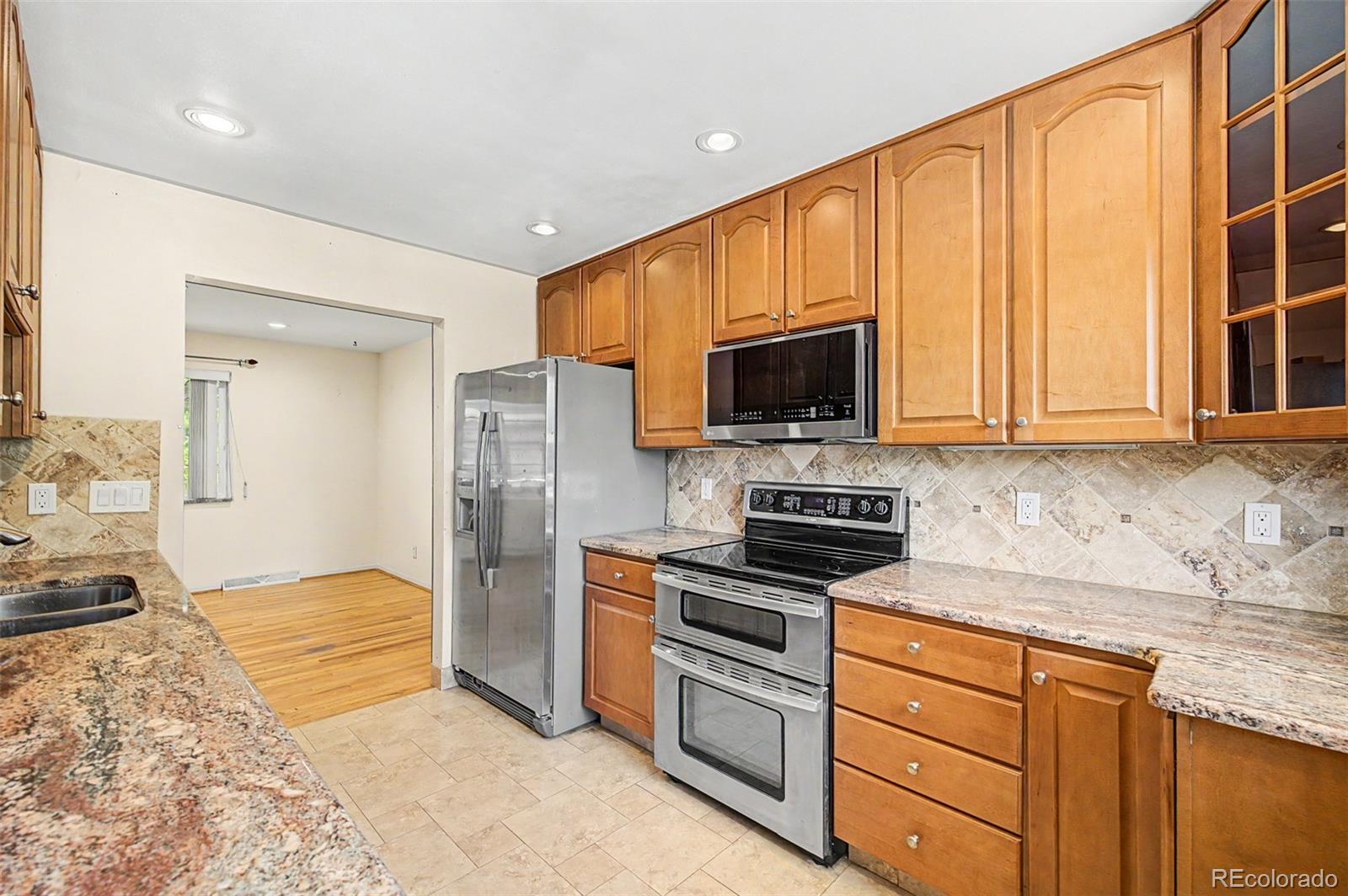 MLS Image #9 for 888 s owens court,lakewood, Colorado