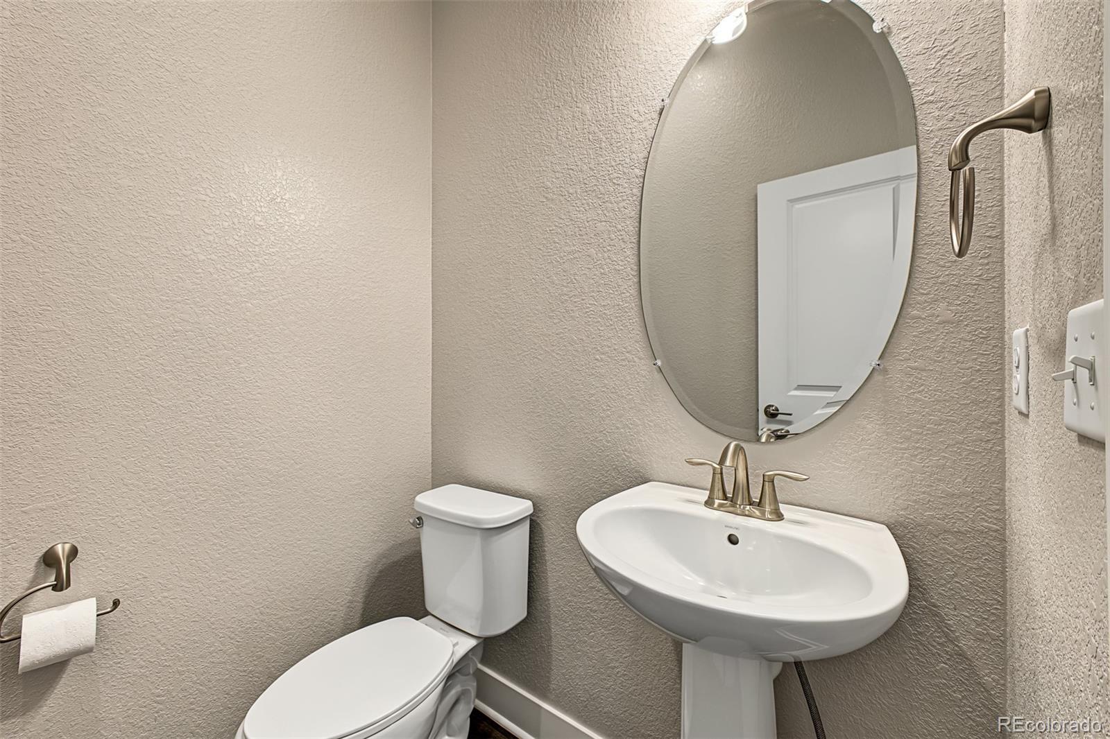 MLS Image #33 for 23321 e rockinghorse parkway,aurora, Colorado