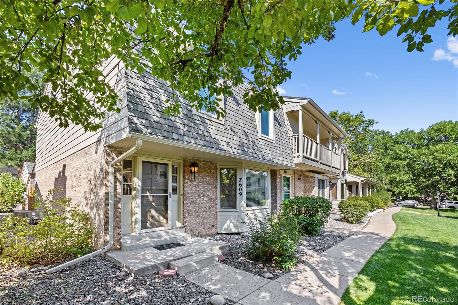 MLS Image #1 for 7609 s cove circle,littleton, Colorado