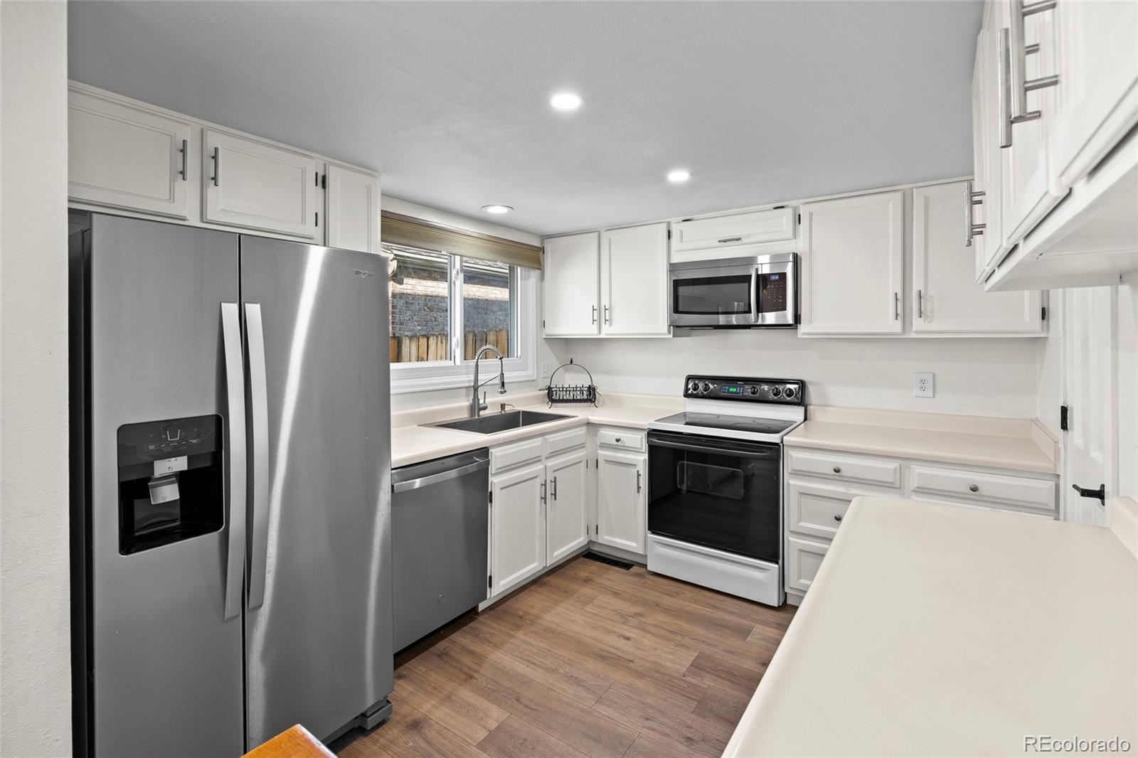 MLS Image #11 for 7609 s cove circle,littleton, Colorado