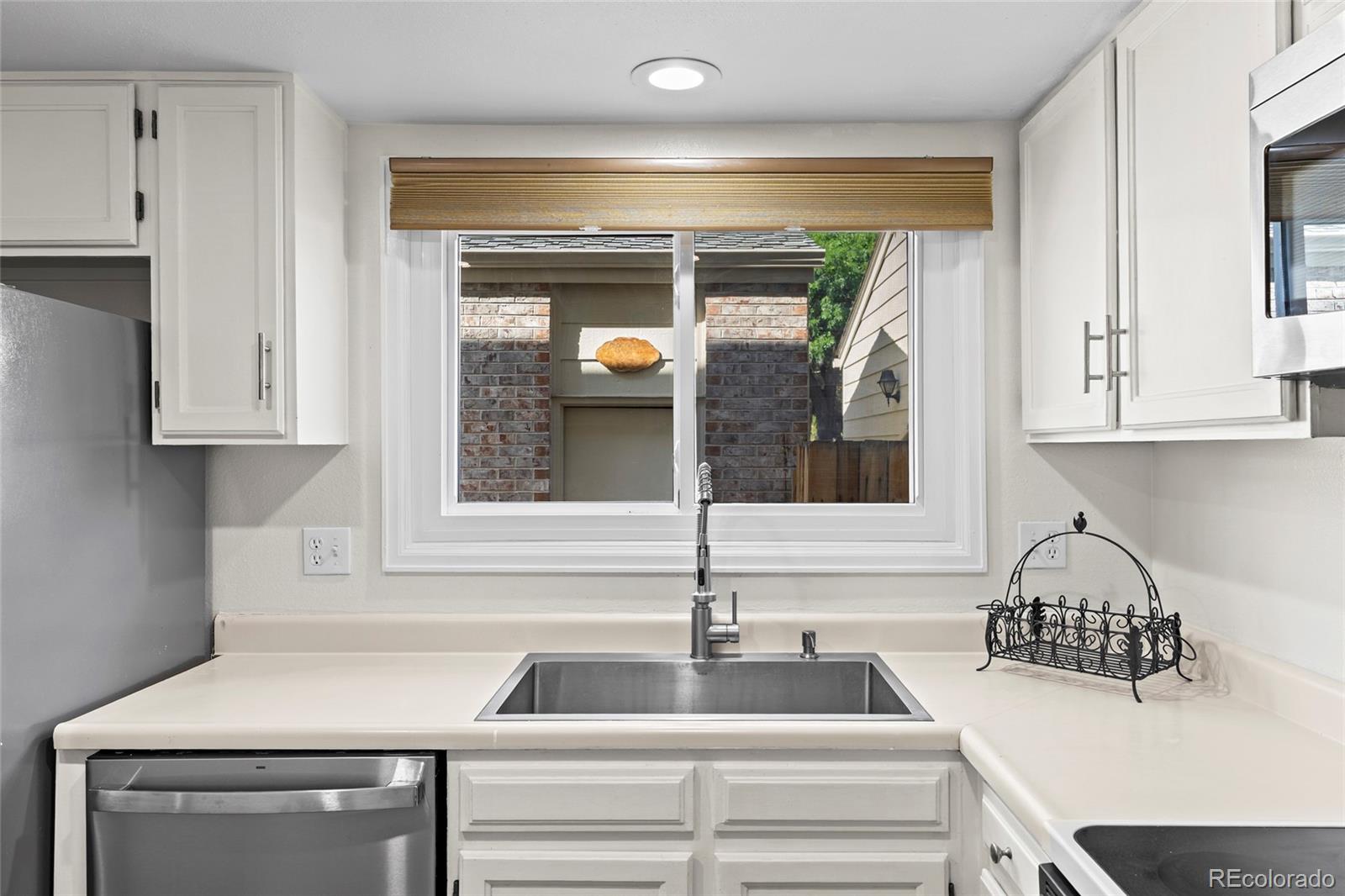 MLS Image #13 for 7609 s cove circle,littleton, Colorado