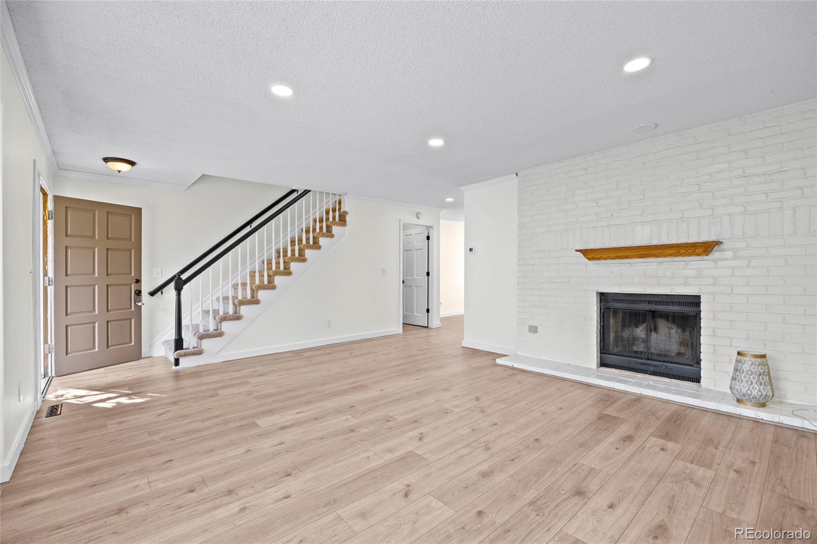 MLS Image #6 for 7609 s cove circle,littleton, Colorado