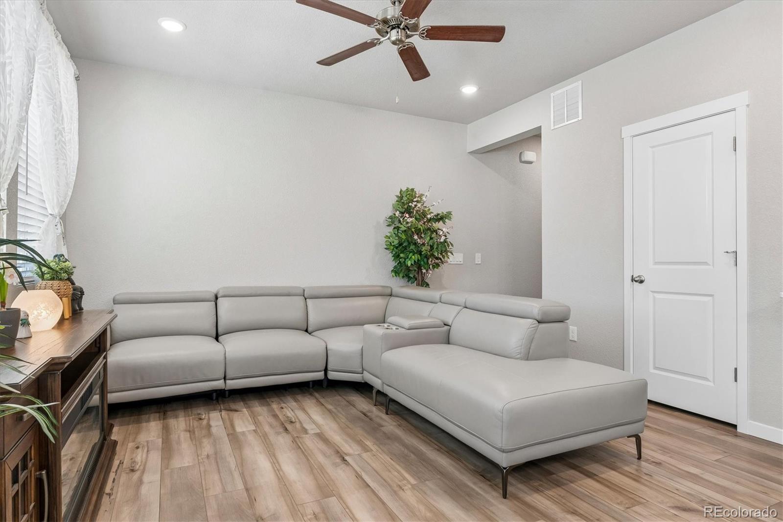 MLS Image #8 for 8282  grey bark way,colorado springs, Colorado