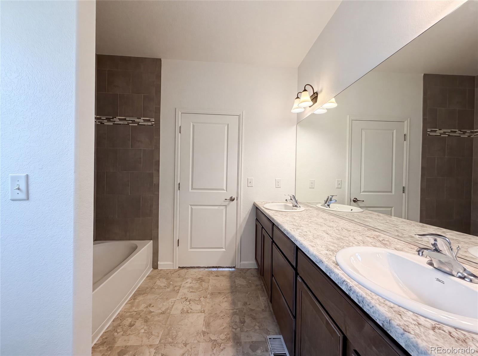 MLS Image #11 for 783  settlers drive,milliken, Colorado