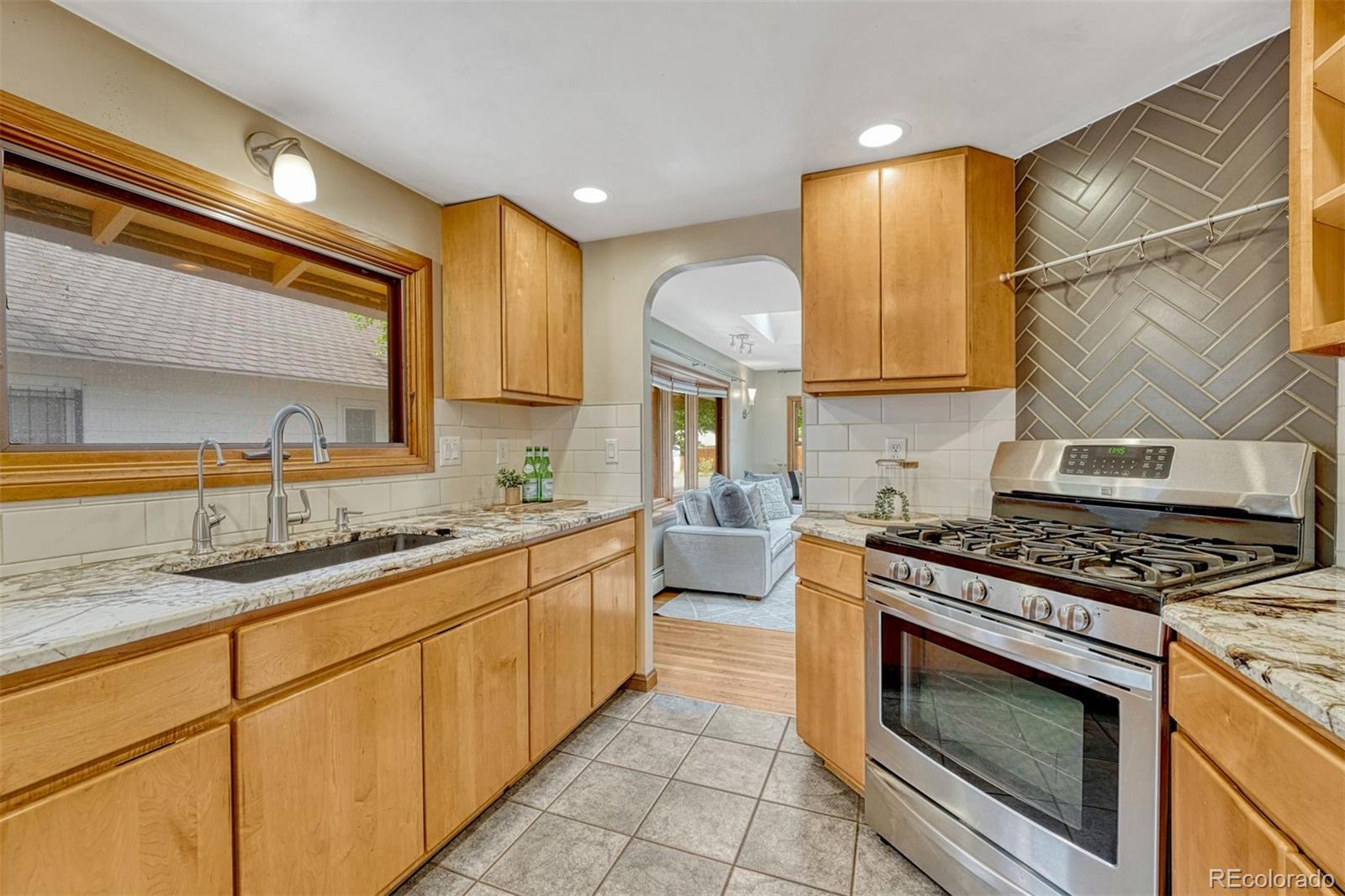 MLS Image #21 for 423  custer avenue,colorado springs, Colorado