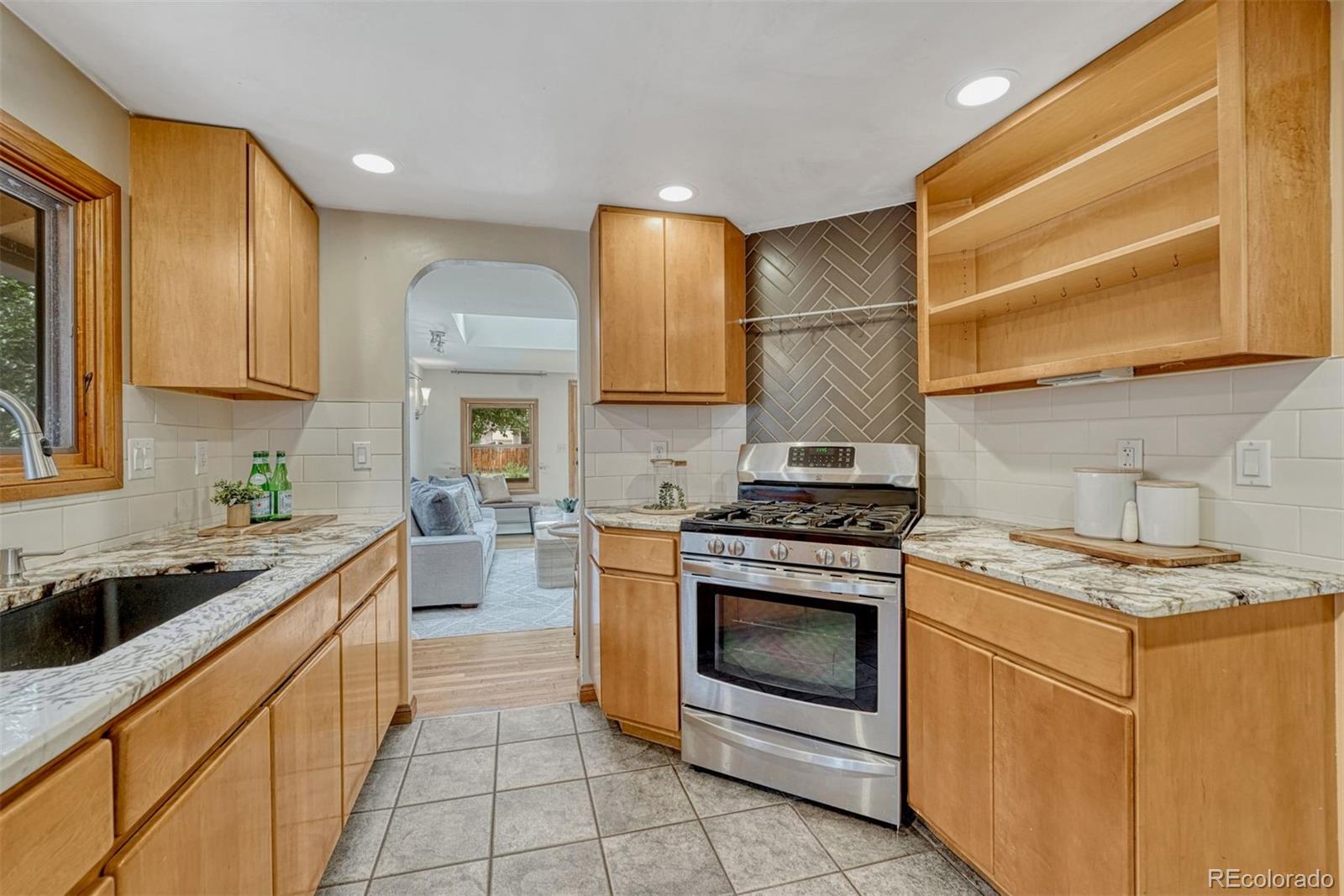 MLS Image #3 for 423  custer avenue,colorado springs, Colorado
