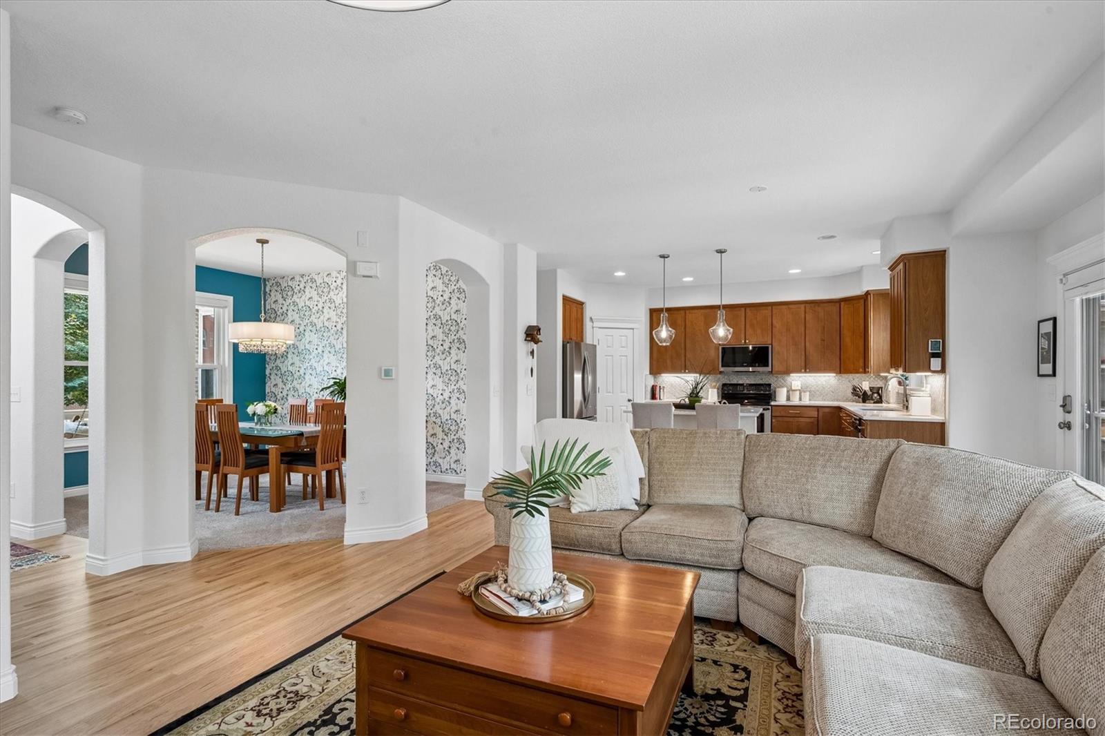 MLS Image #10 for 8895 e 28th avenue,denver, Colorado
