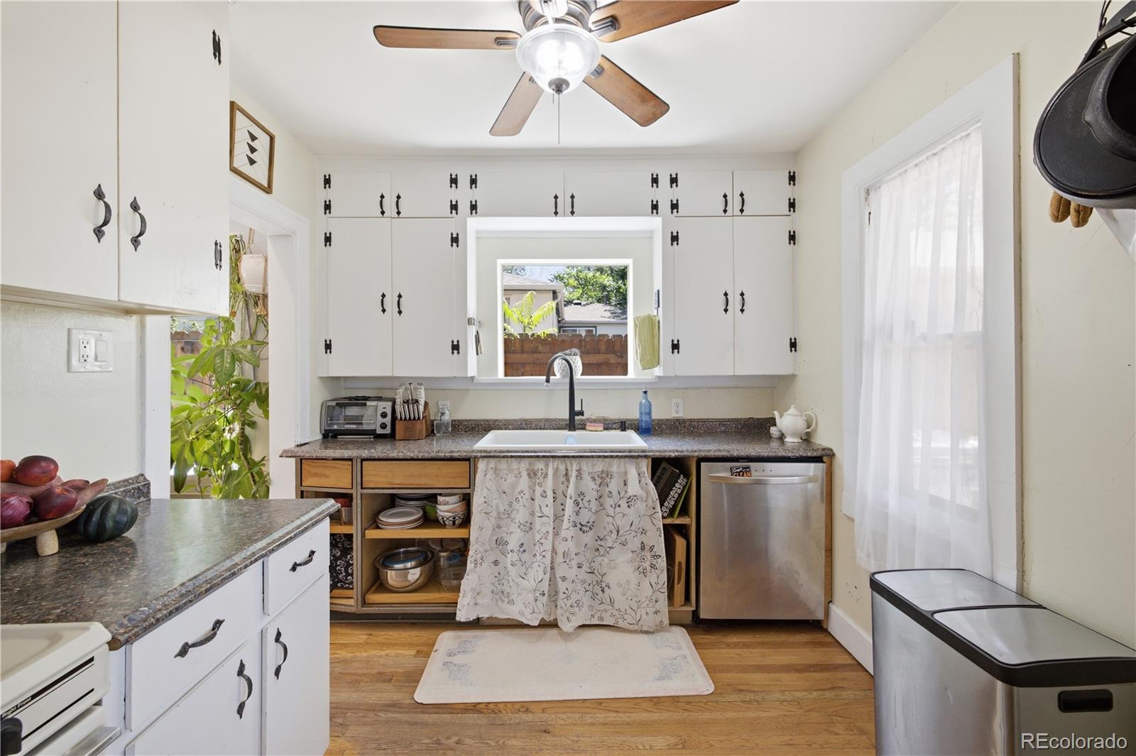 MLS Image #11 for 5325 s crocker street,littleton, Colorado