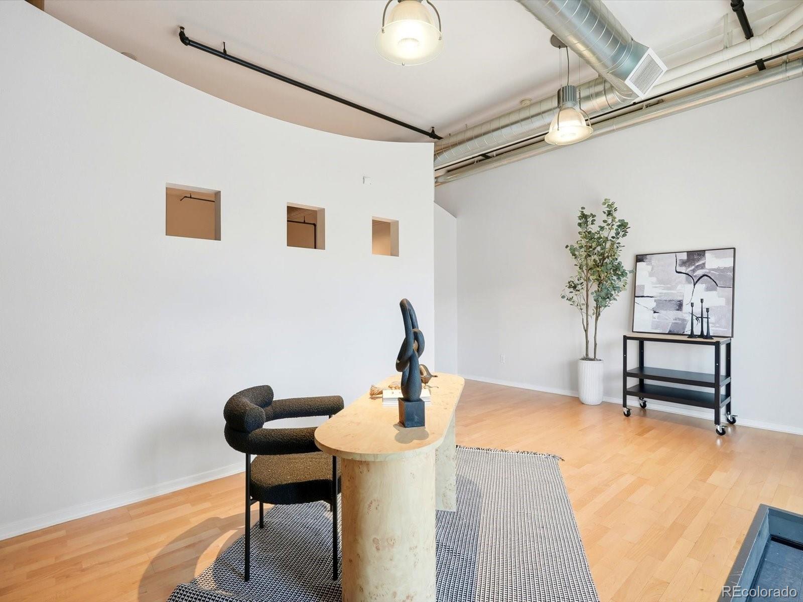 MLS Image #4 for 2142  curtis street,denver, Colorado