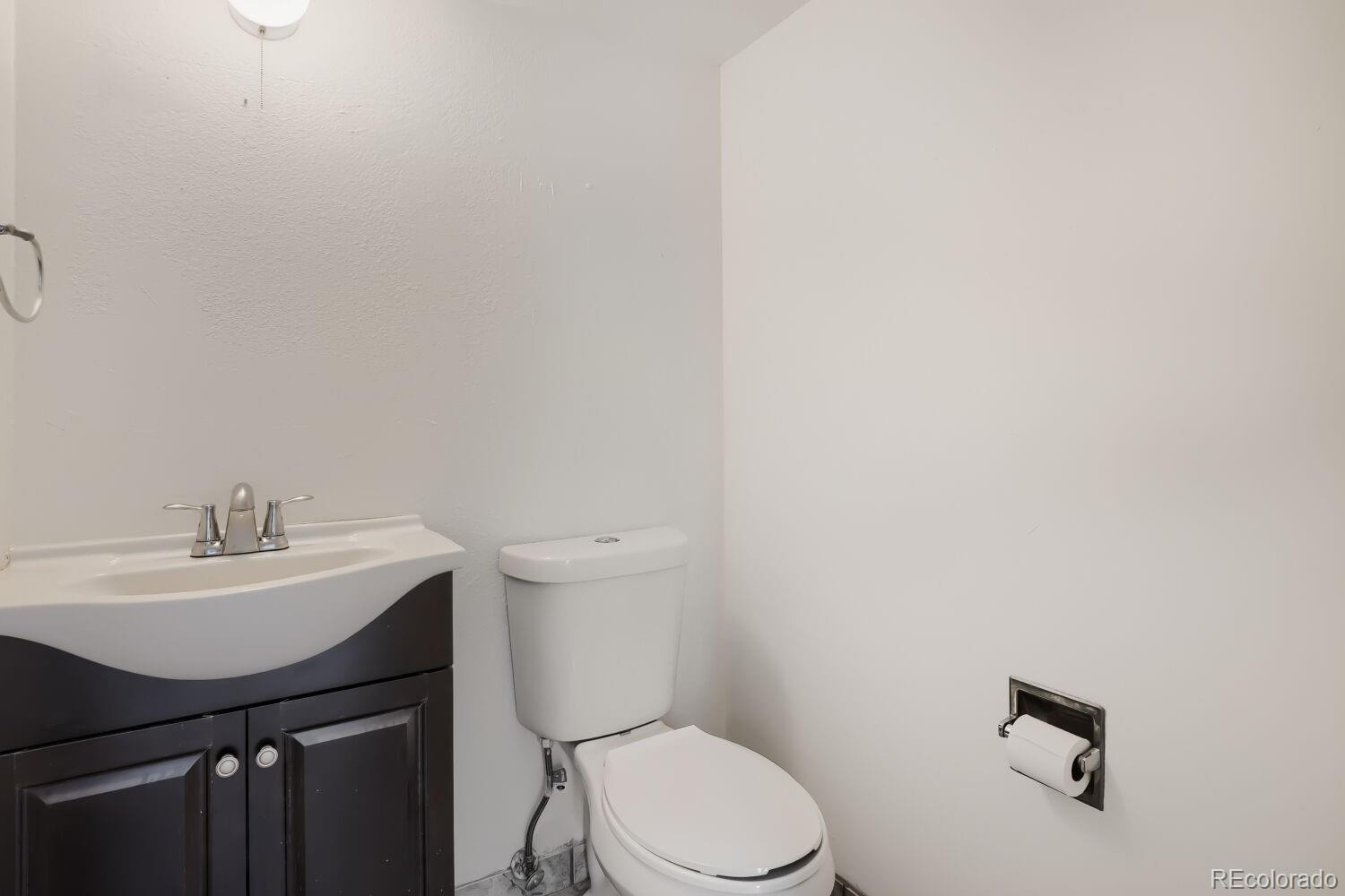 MLS Image #11 for 9444 e girard avenue,denver, Colorado