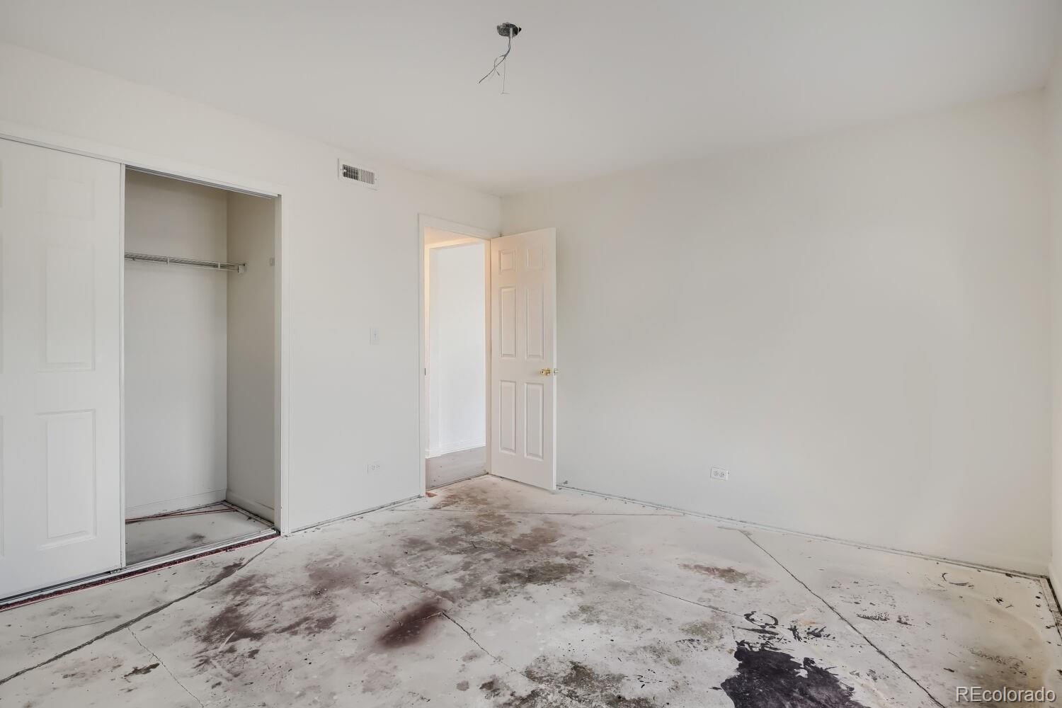 MLS Image #13 for 9444 e girard avenue,denver, Colorado