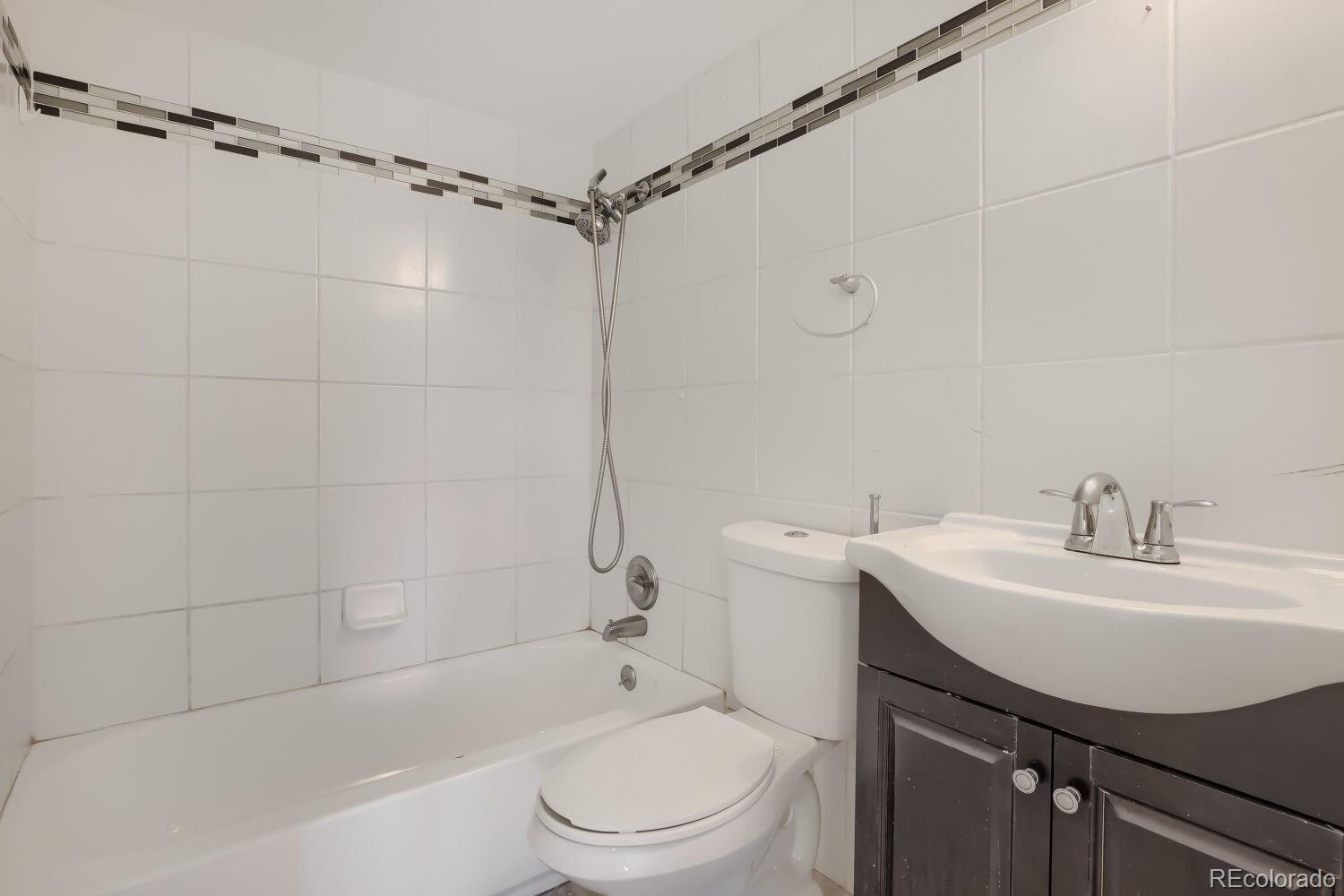 MLS Image #14 for 9444 e girard avenue,denver, Colorado