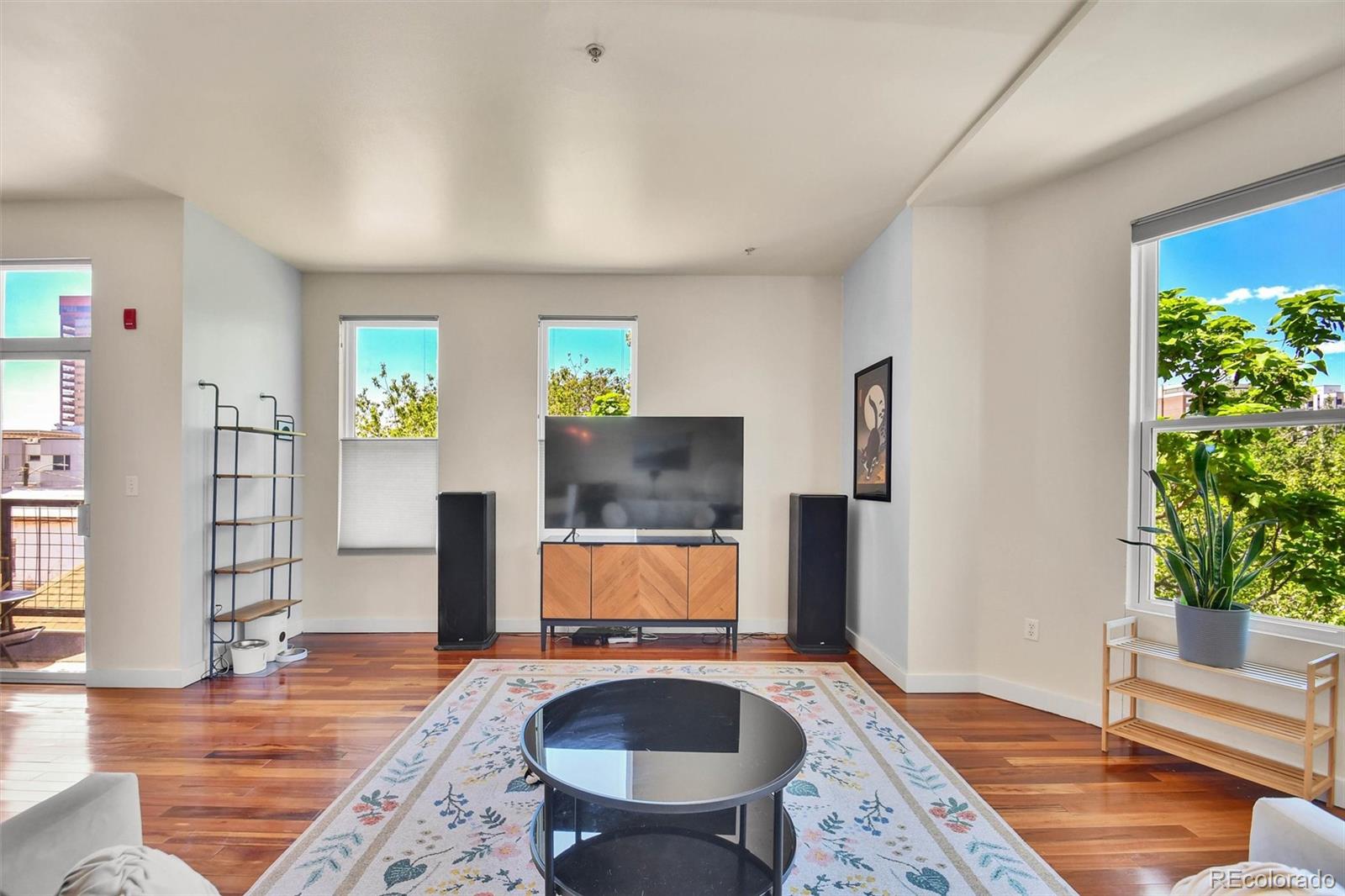 MLS Image #10 for 2422  tremont place,denver, Colorado