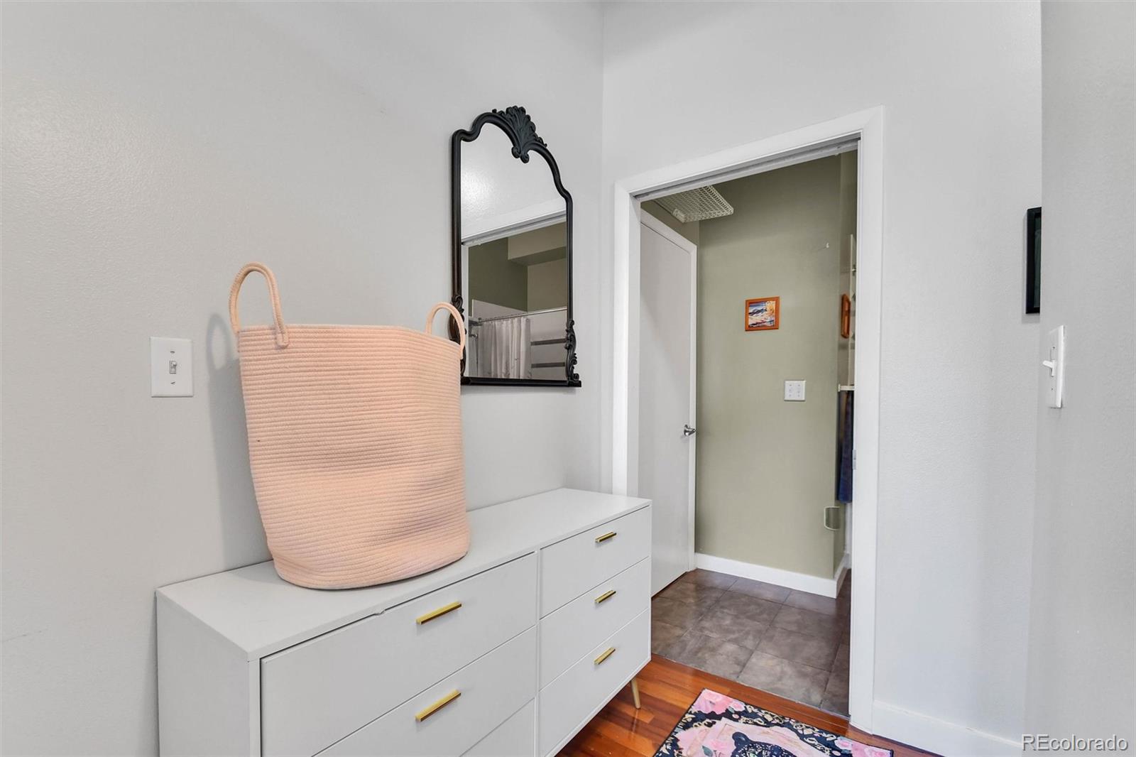 MLS Image #17 for 2422  tremont place,denver, Colorado
