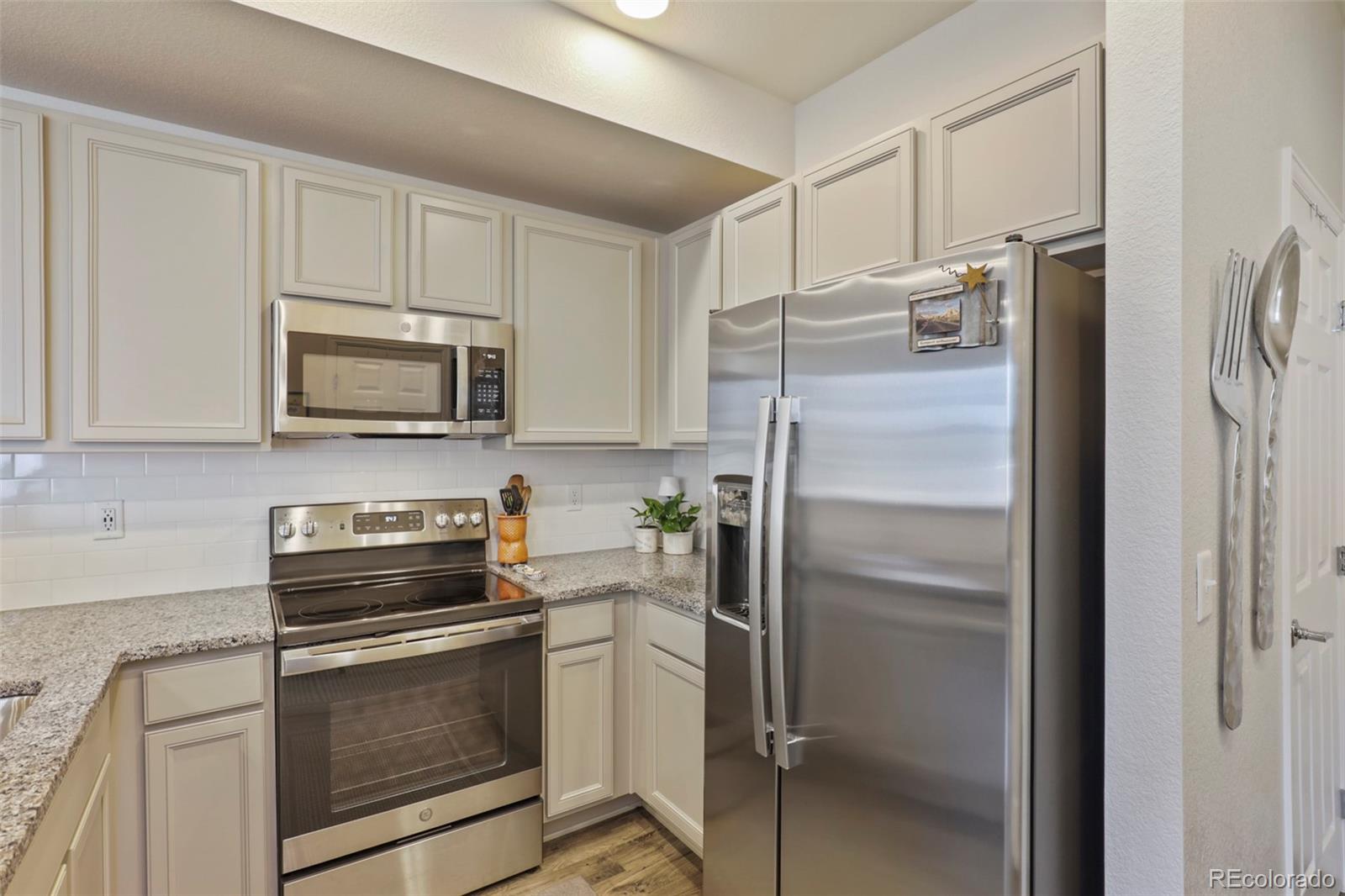 MLS Image #10 for 6550 n danube street,denver, Colorado
