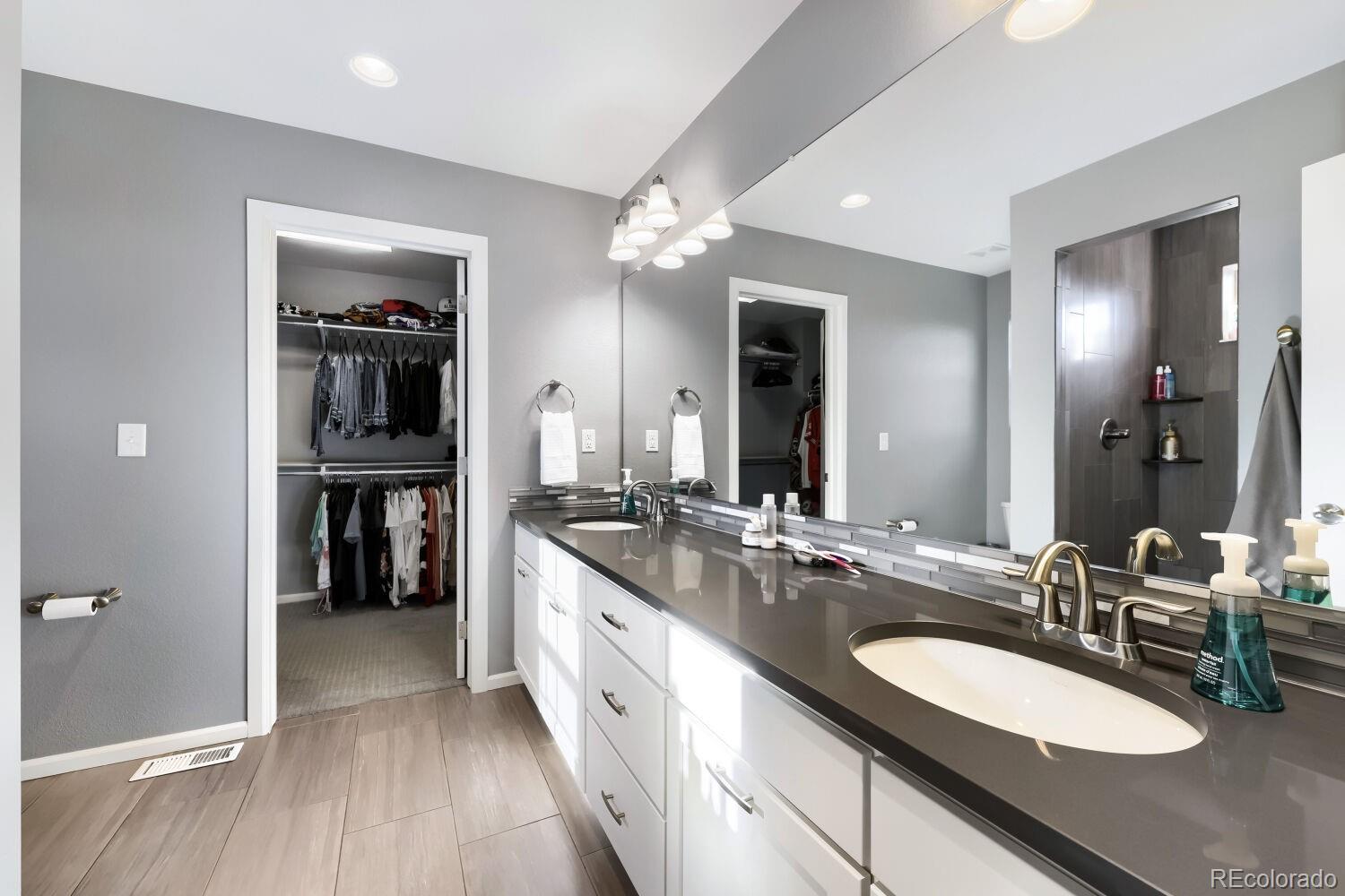 MLS Image #11 for 10769  troy street,commerce city, Colorado