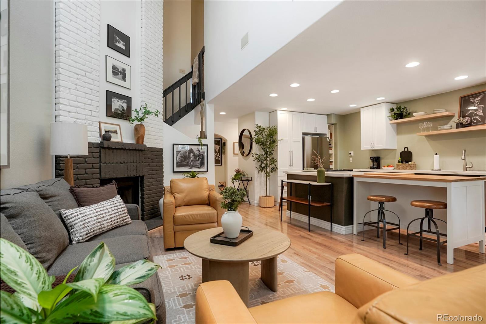 MLS Image #5 for 7674 s cove circle ,littleton, Colorado