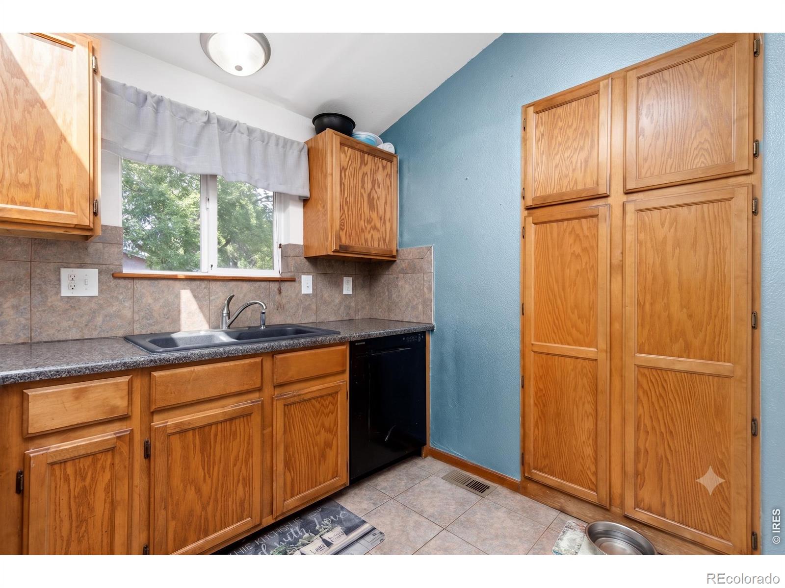 MLS Image #9 for 2257  11th street,loveland, Colorado