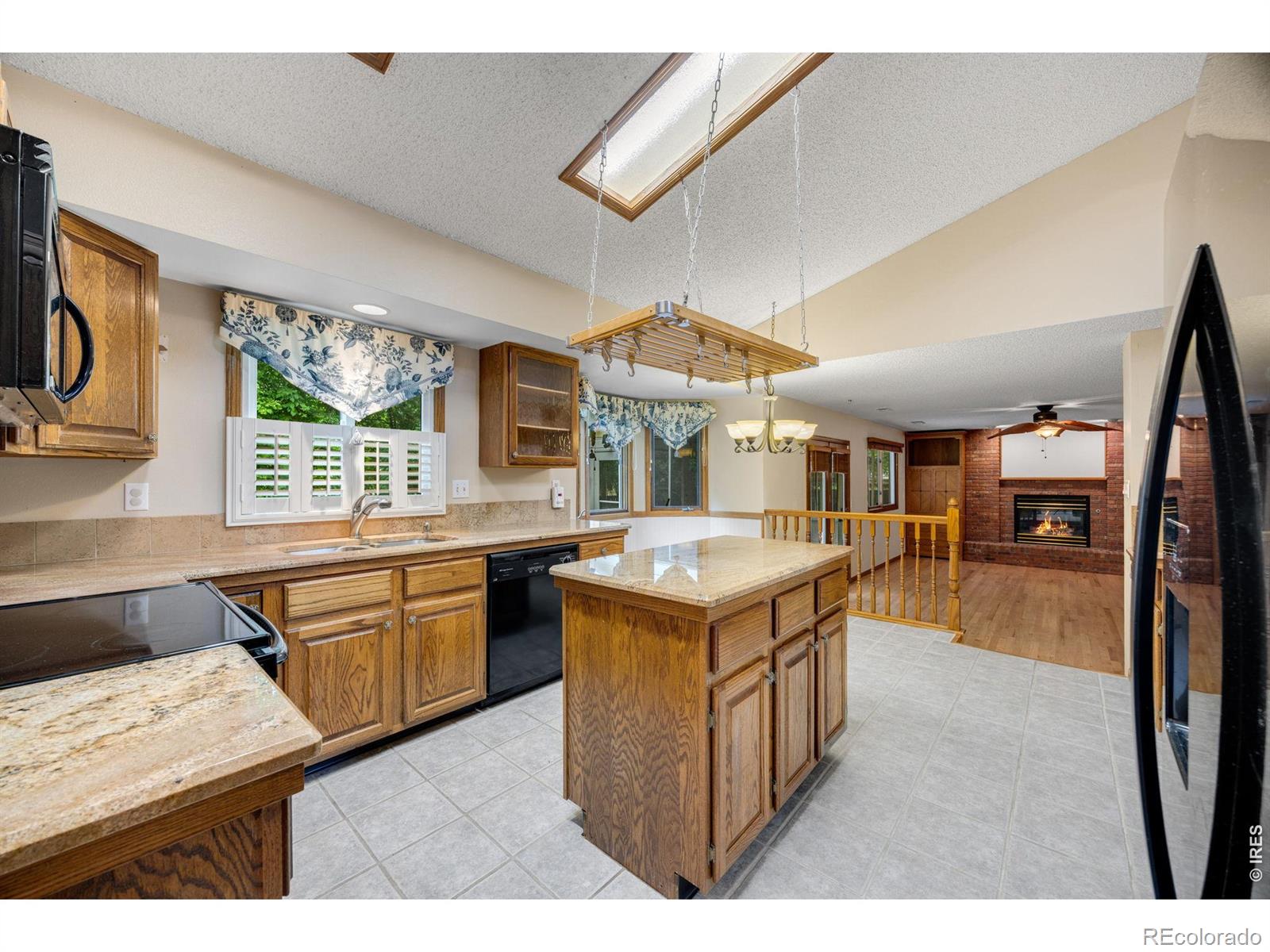 MLS Image #9 for 1107  live oak court,fort collins, Colorado