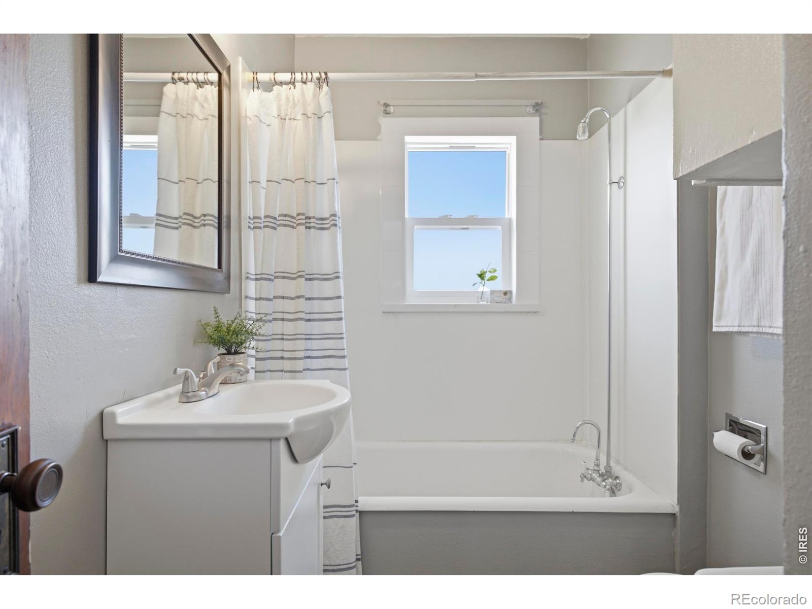 MLS Image #18 for 924  21st street,greeley, Colorado