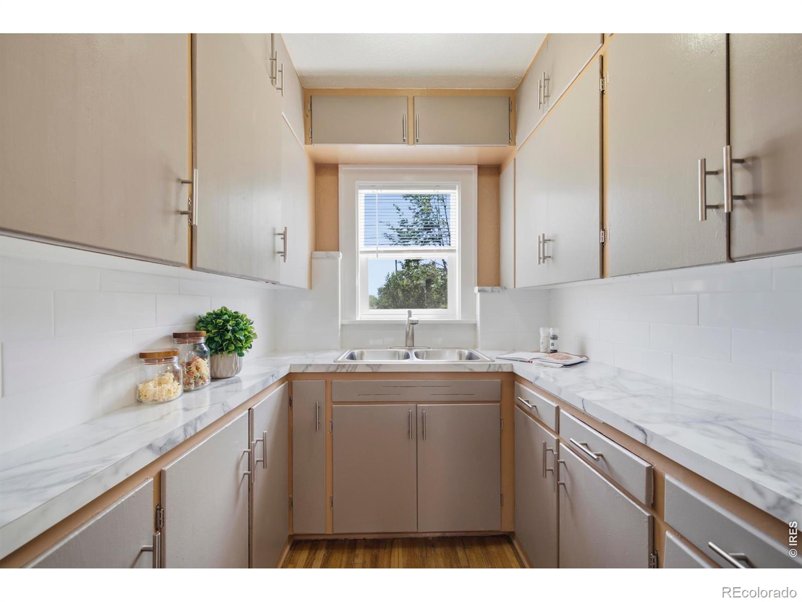 MLS Image #5 for 924  21st street,greeley, Colorado