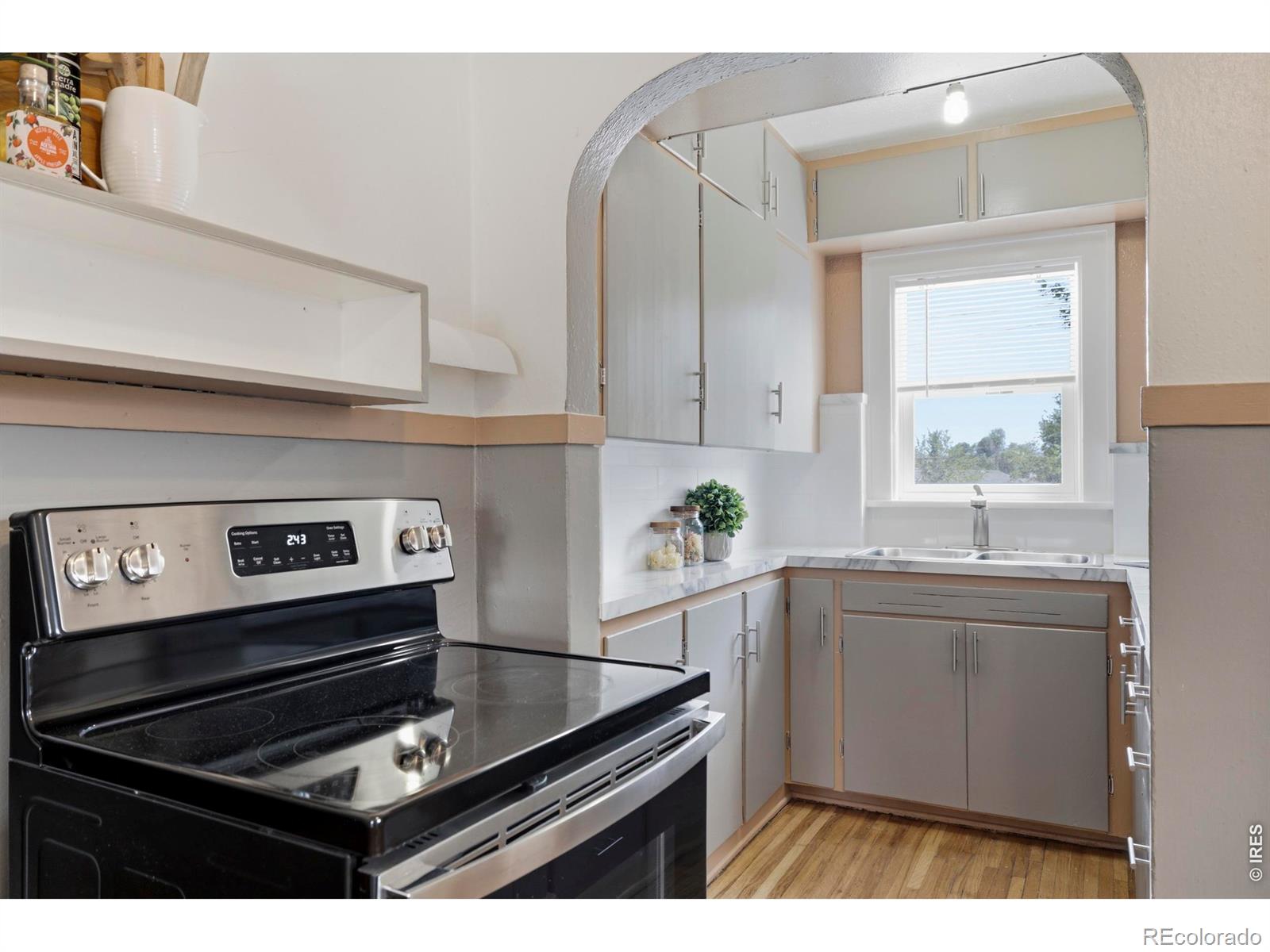 MLS Image #7 for 924  21st street,greeley, Colorado