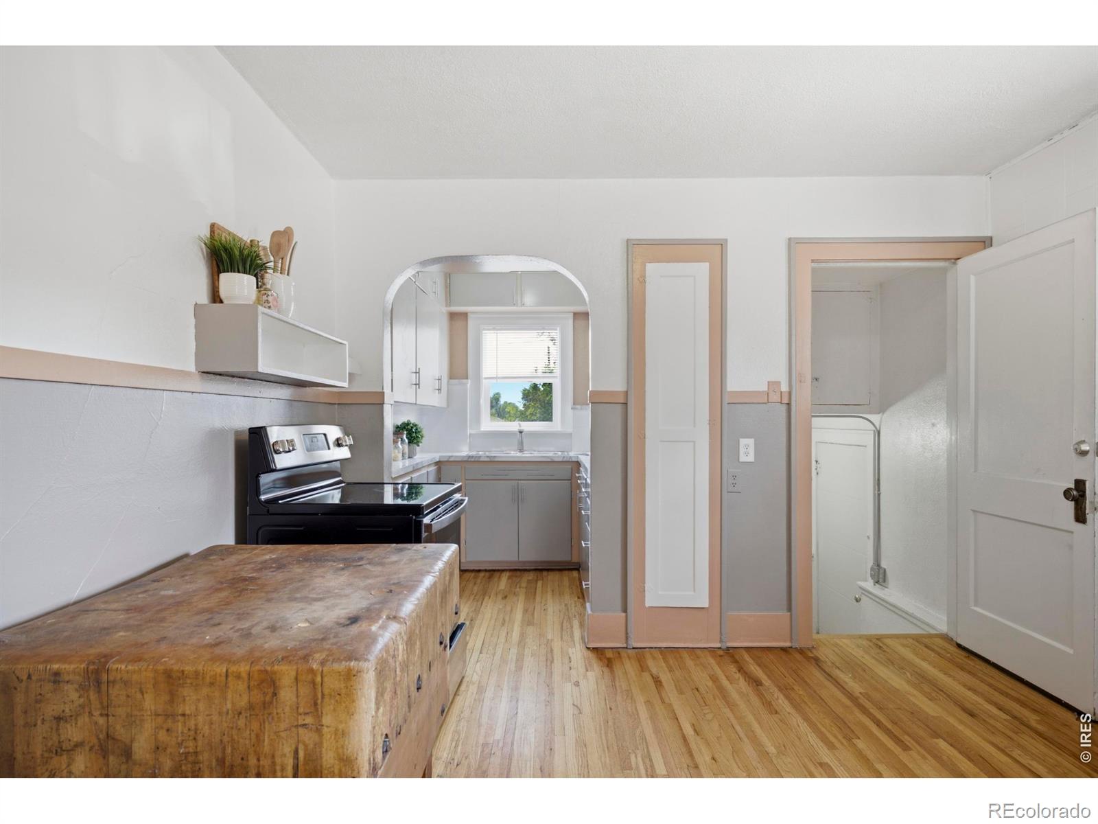 MLS Image #8 for 924  21st street,greeley, Colorado