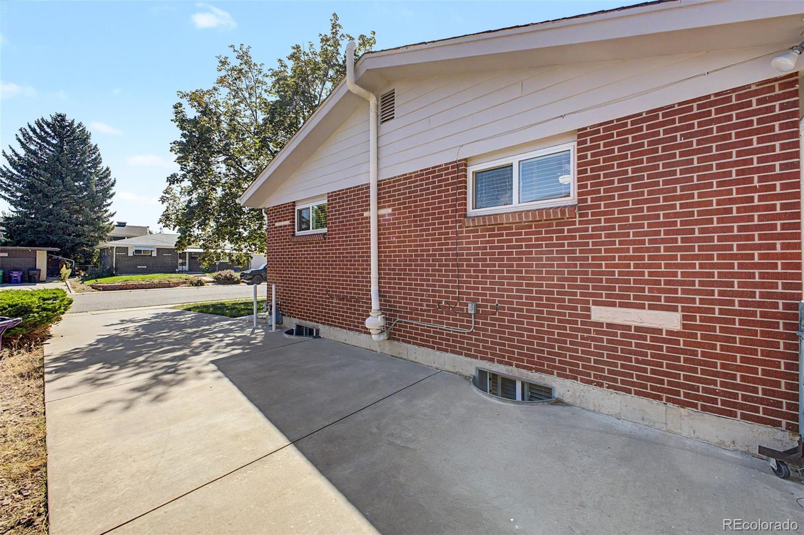 MLS Image #20 for 2145 s fenton street,denver, Colorado